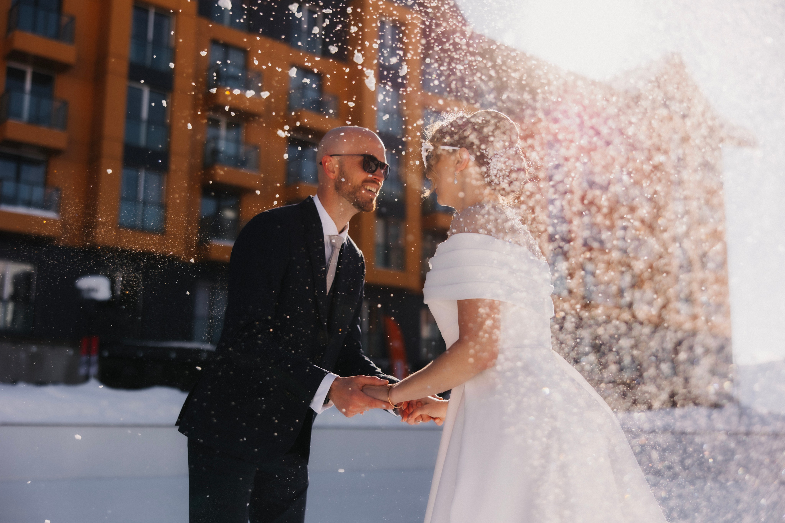 Love in winter mountains. Wedding photographer in Tbilisi Ioseb Mamniashvili
