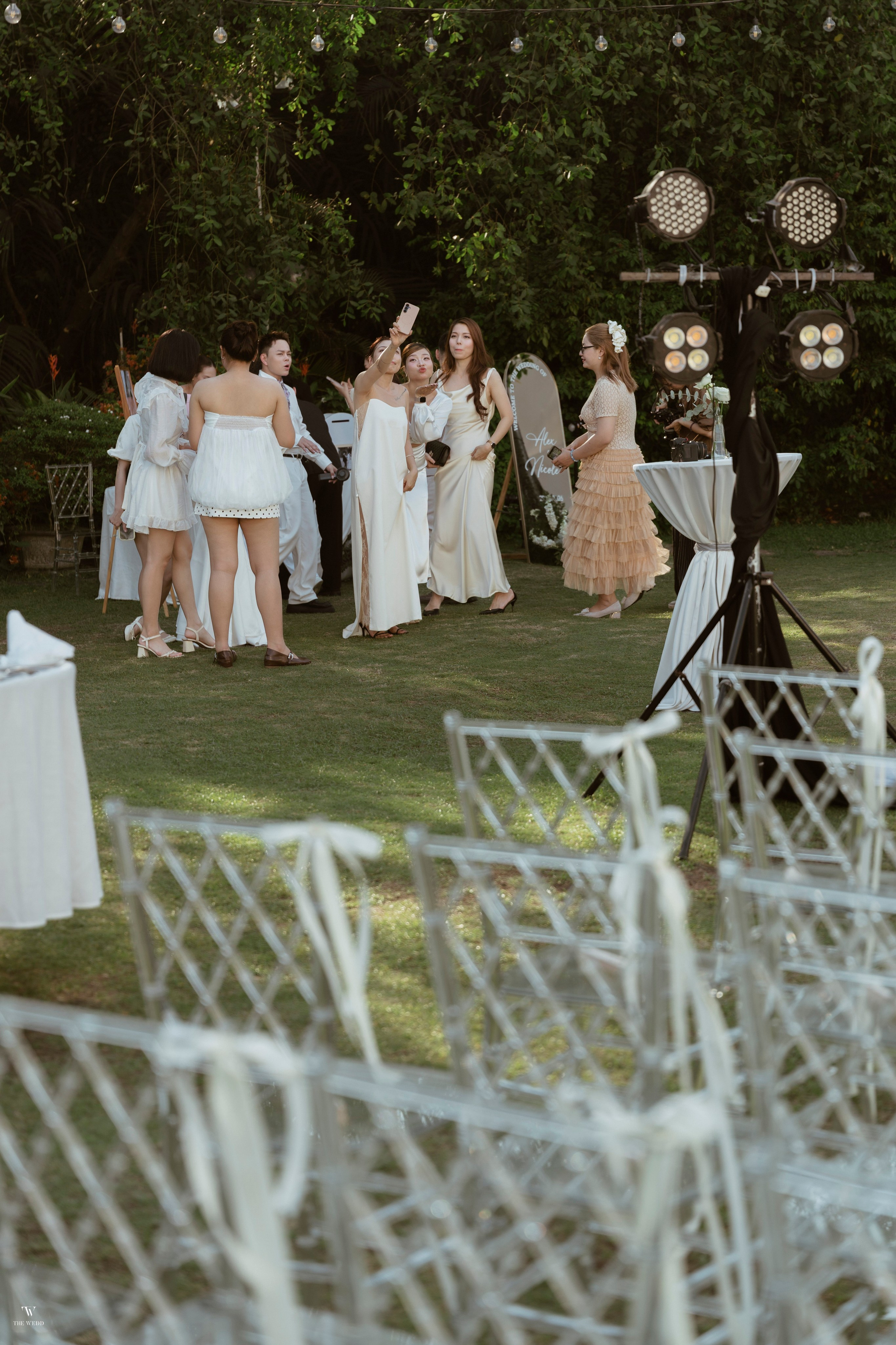 ALEX & NICOLE. WEDDING PHOTOGRAPHER IN VIETNAM