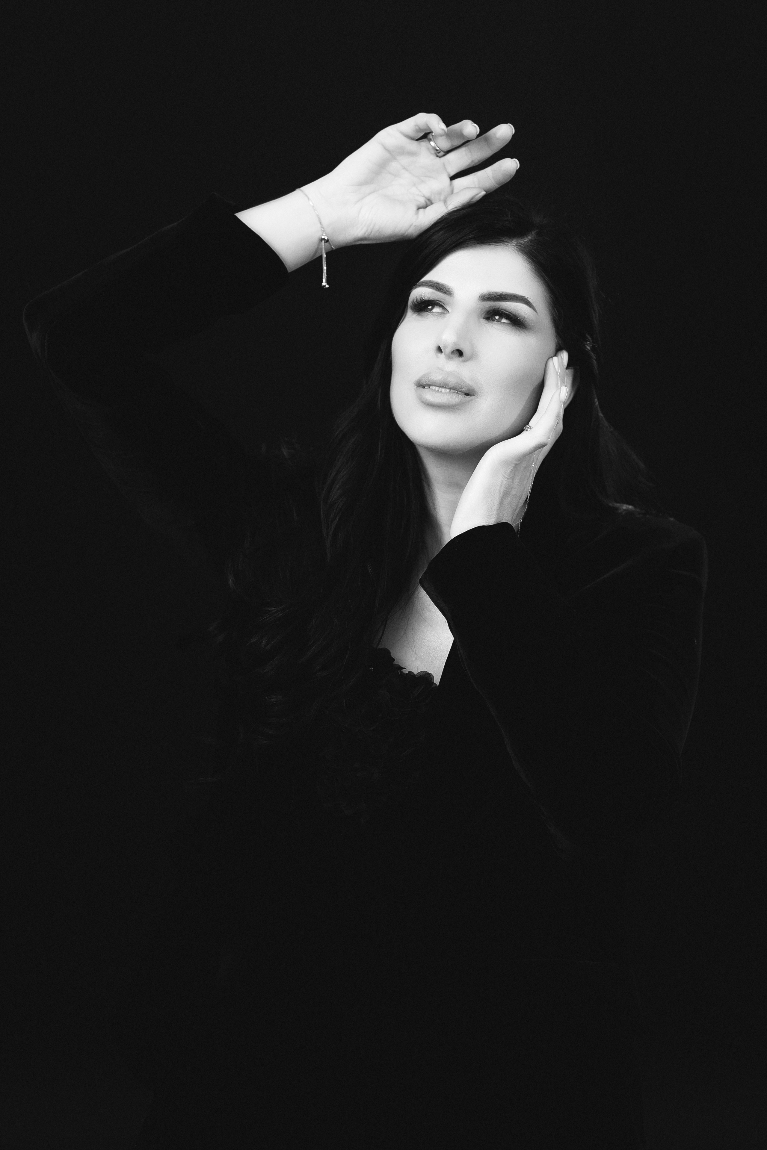 Portrete Constanta - O clipa de sinceritate in faţa camerei. Elena Mascan – Fotograf newborn, maternitate, portret, smash the cake & branding personal | La Femme Studio Photograpy|Constanţa