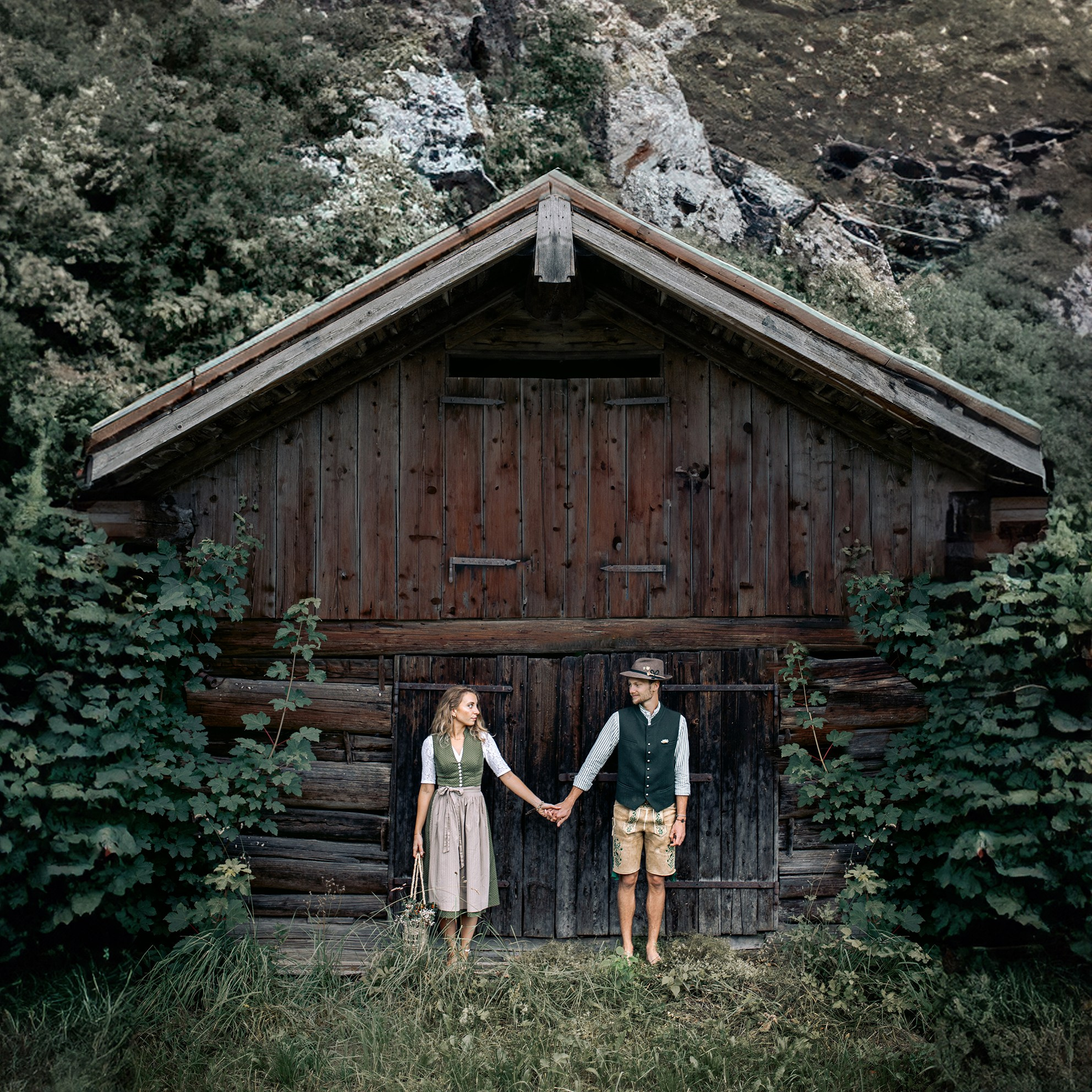 Selina & Conny. GoldenHourStory