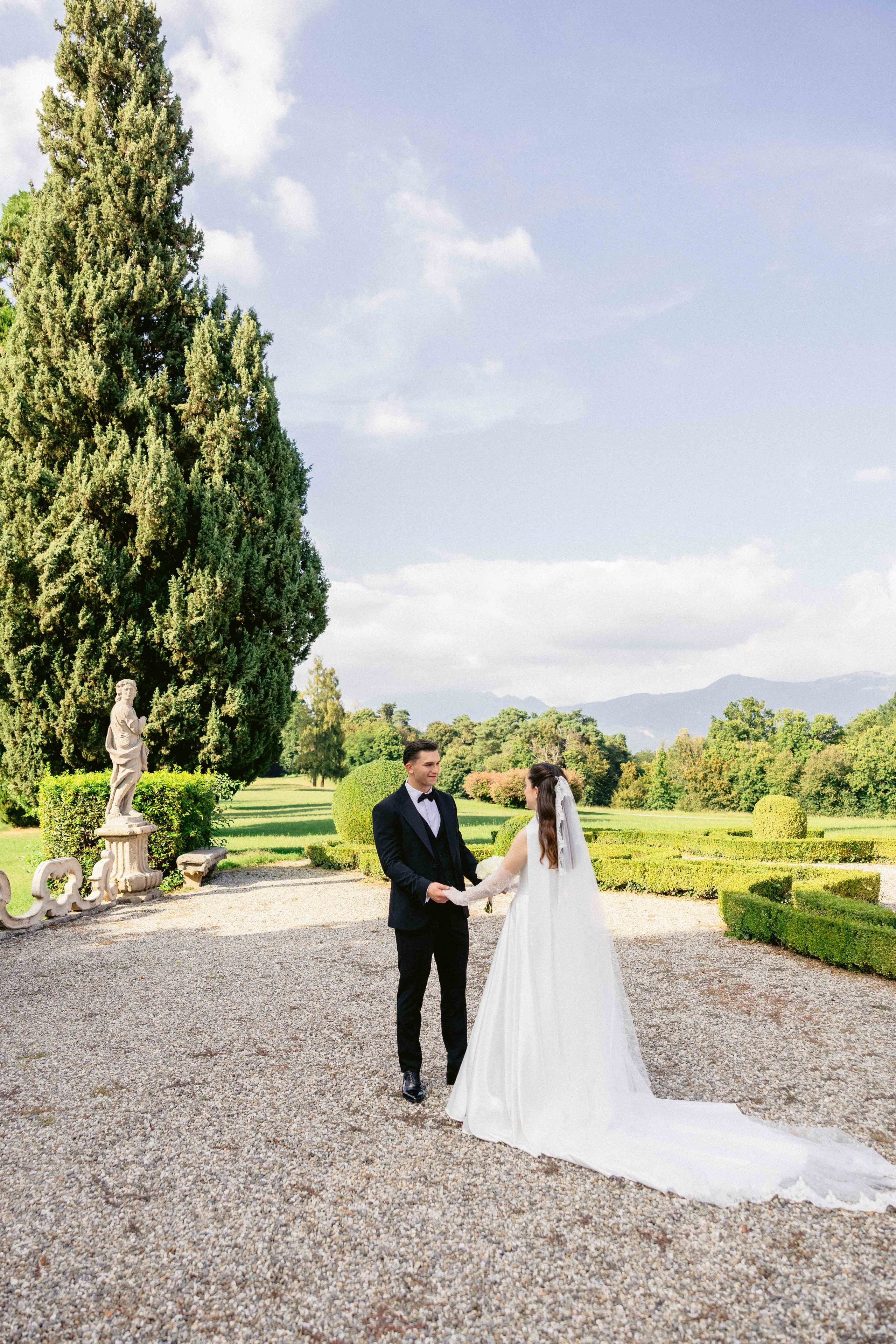 Wedding in Milan — Villa Subaglio. Hochzeitsfotograf Deutschland & Destination Weddings | Moderne Hochzeitsfotografie