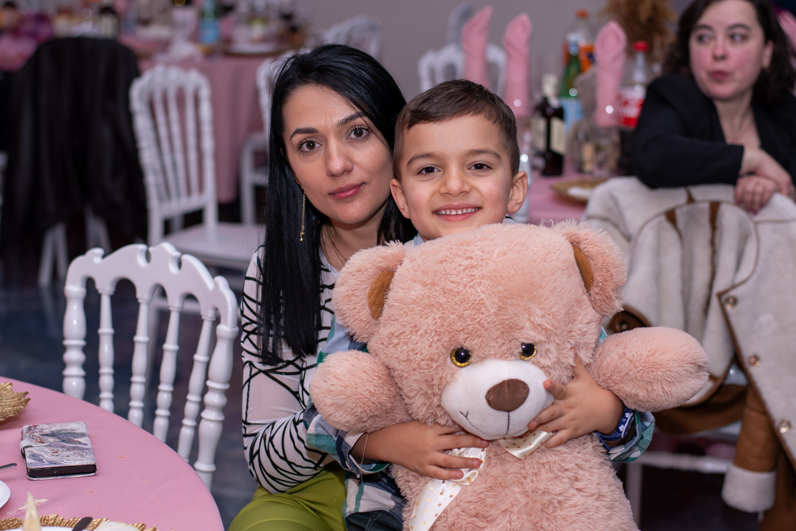 Carina-Andreea. Fotograful și Cameramanul familiei dvs în Franța Paul Photographer