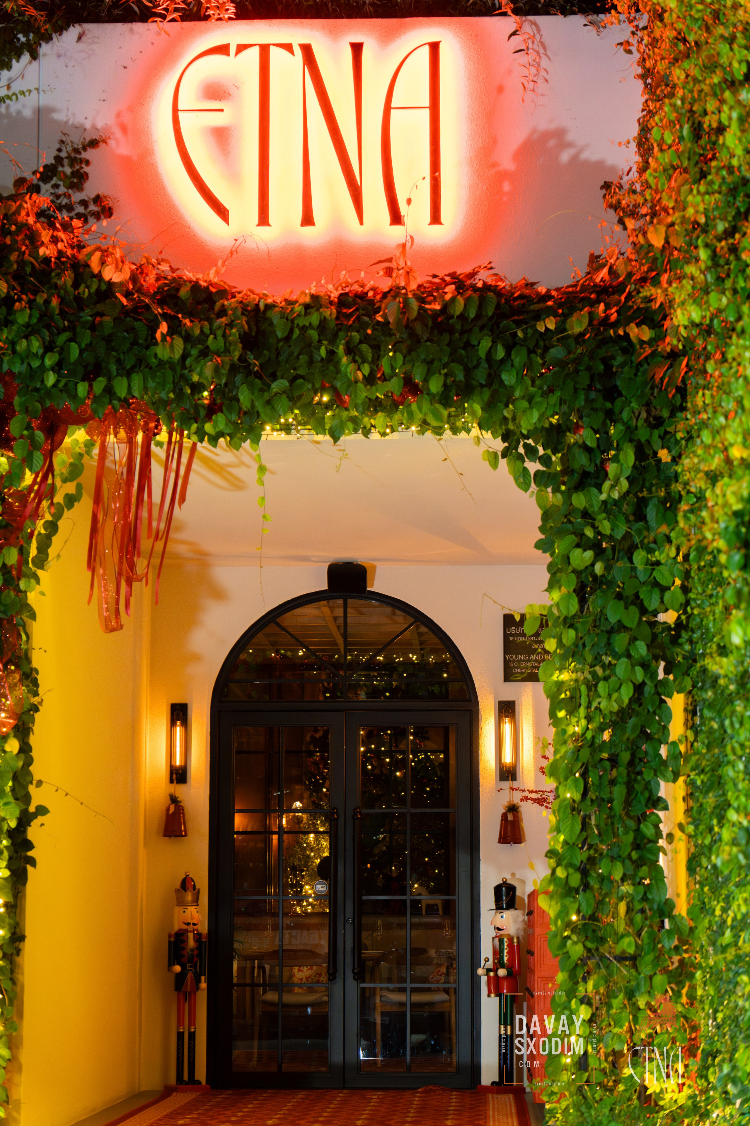 Новогодняя вечеринка | Фоторепортаж | Афиша | DAVAYSXODIM.com PHUKET. АФИША|ФОТОРЕПОРТАЖИ|ИВЕНТЫ|ПХУКЕТ