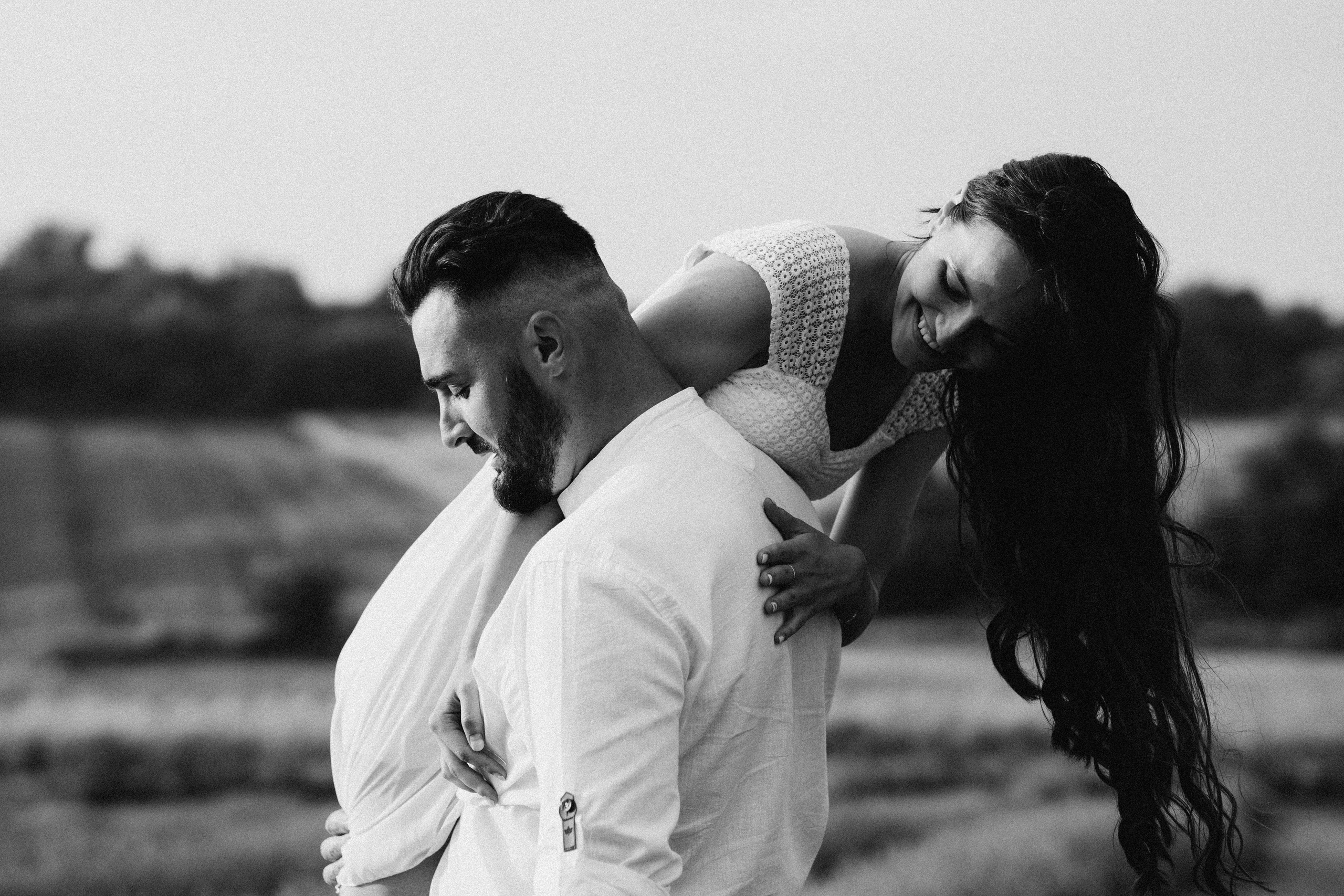 Hand in Hand. Fotograf Katowice – sesje indywidualne, rodzinne, ślubne