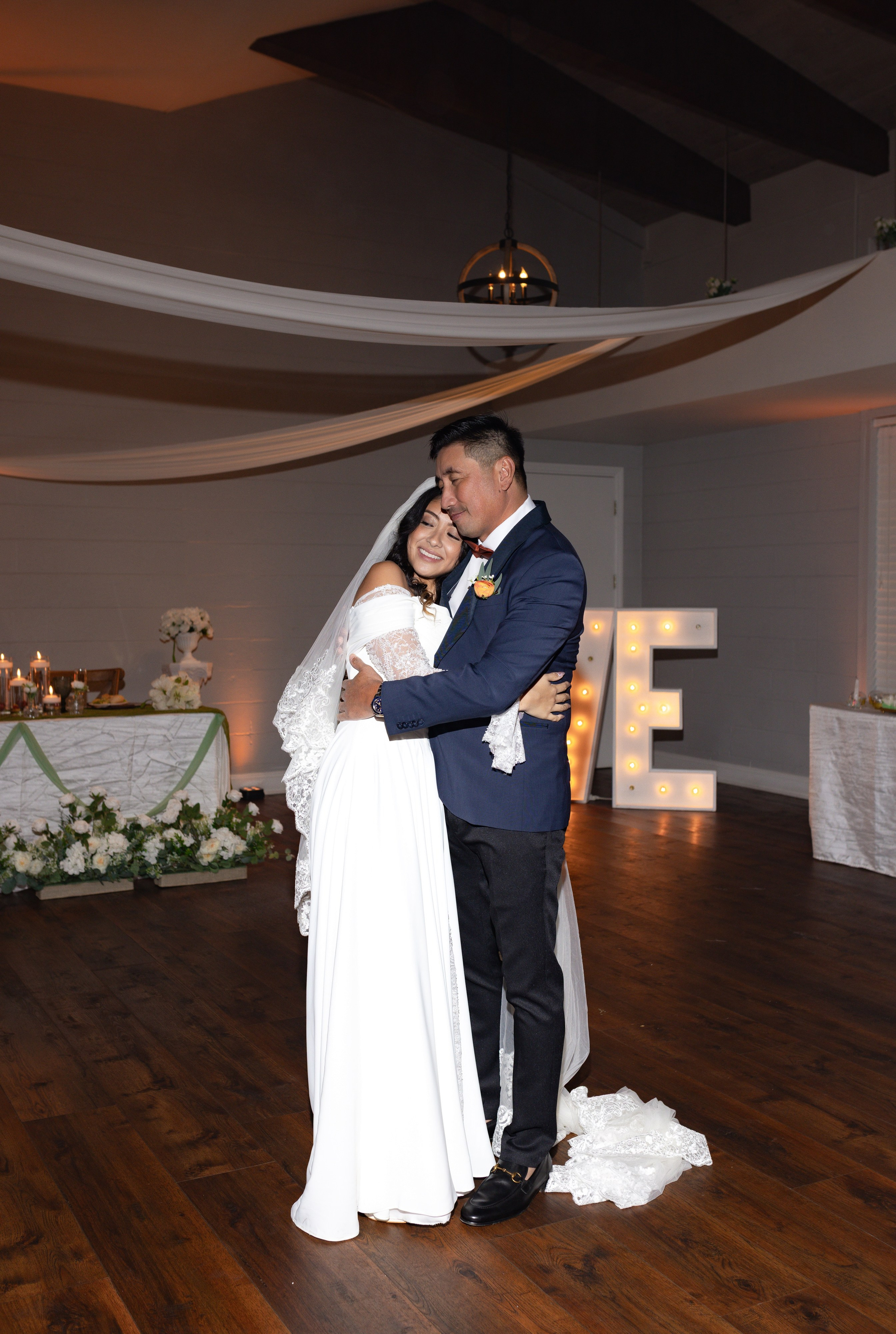 Eunice and RJ. Orlando. Photographer Anastasia Nagibina