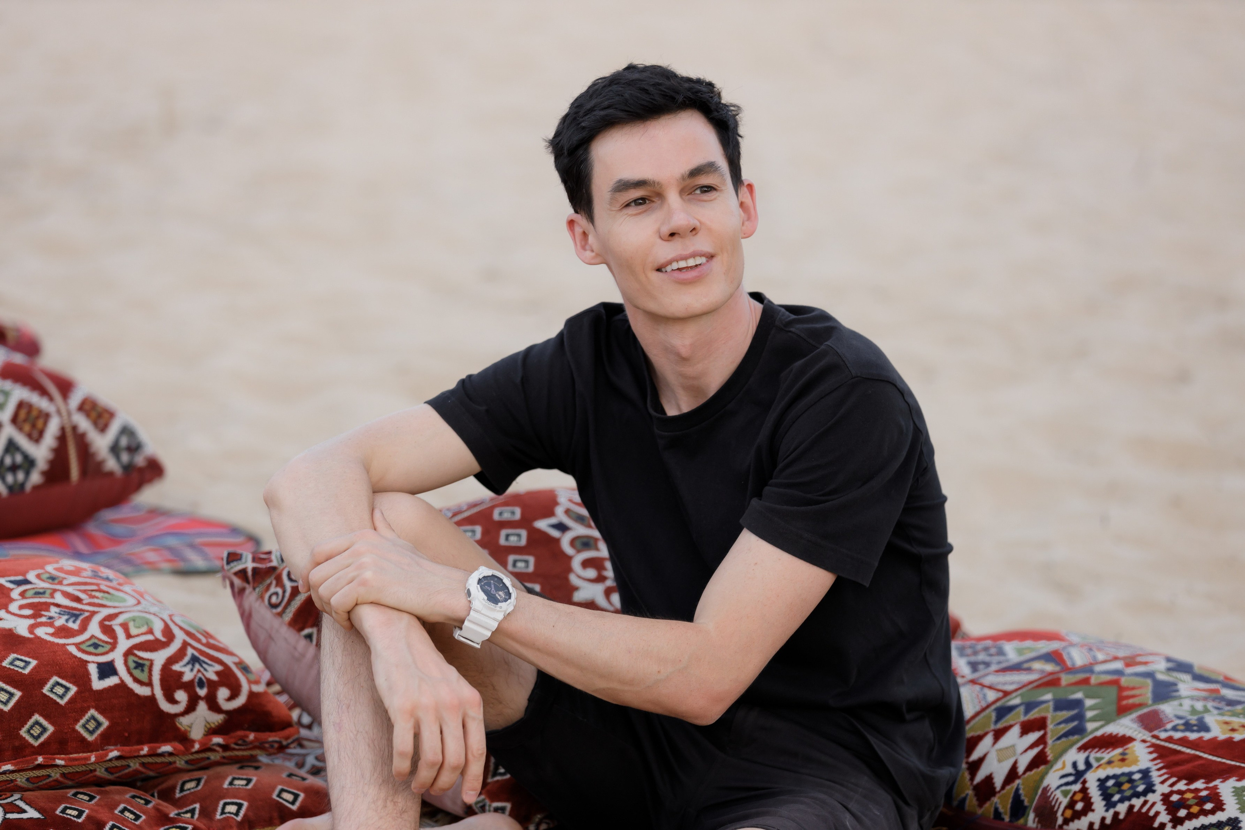 Oleg Torbosov — Meeting with subscribers in the desert. Photographer Anna Curly | Weddings and Events in Dubai