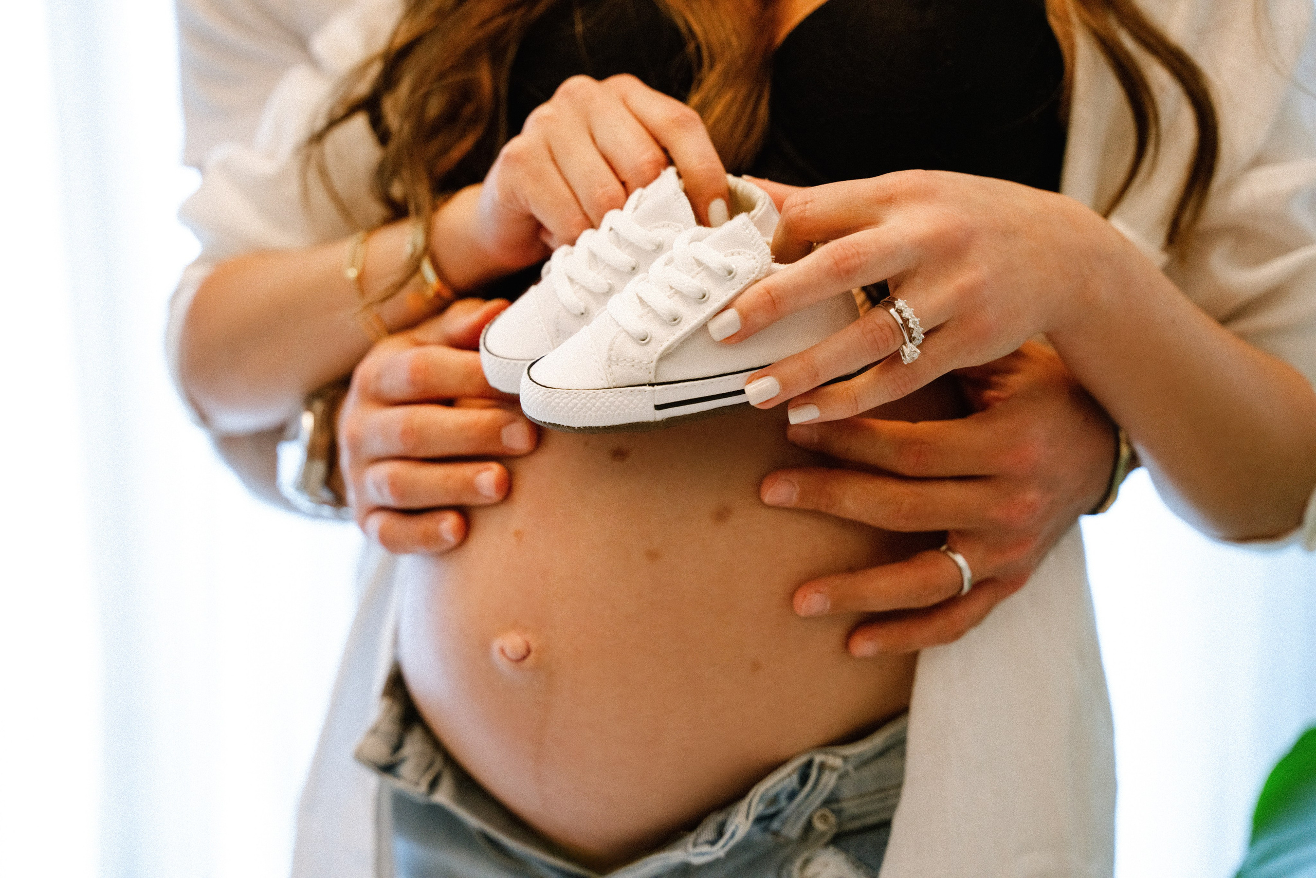 Cozy home session. Angela Iakovleva — Family Photographer in Dubai