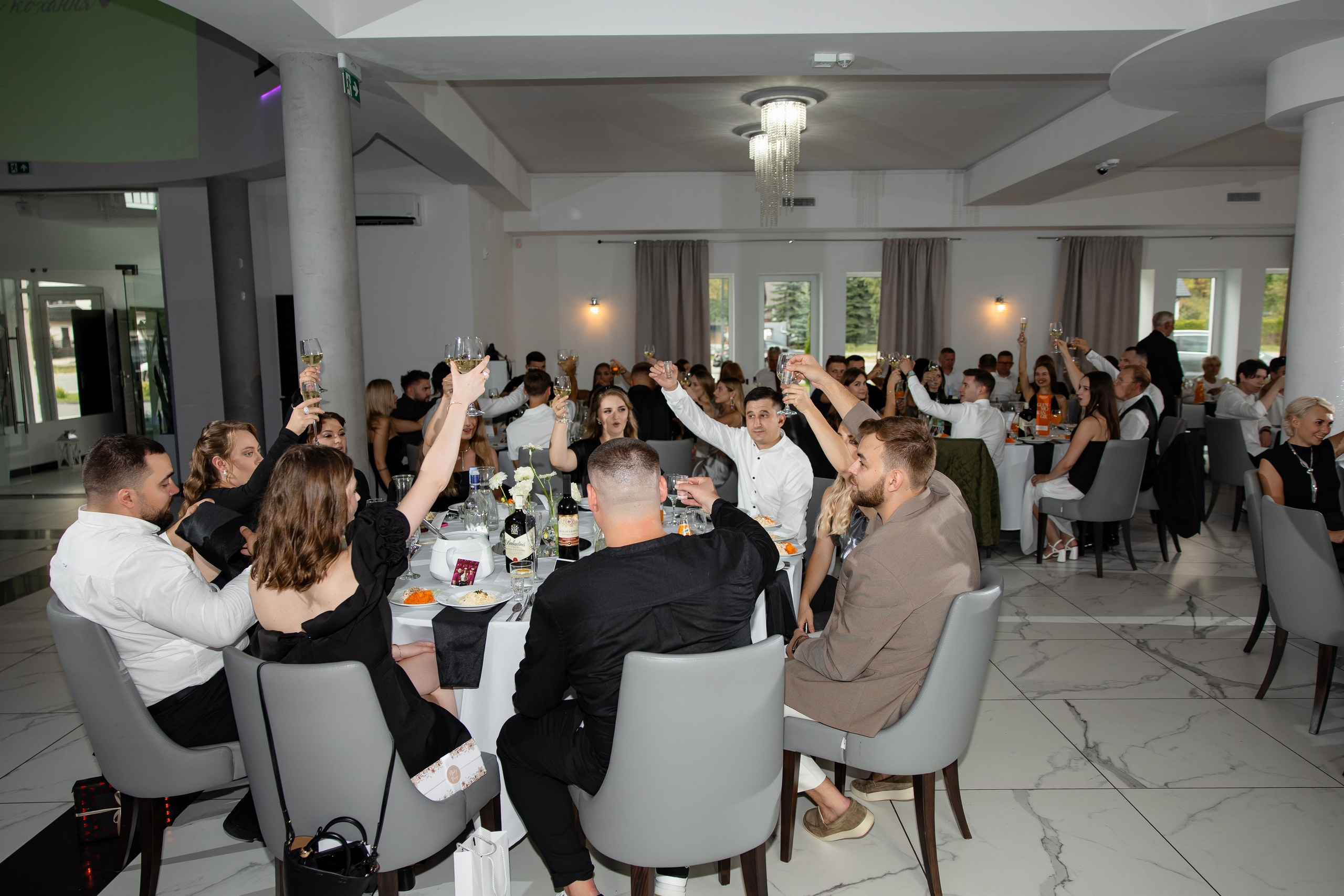 Артур + Анастасія. Весільний, сімейний фотограф Варшава