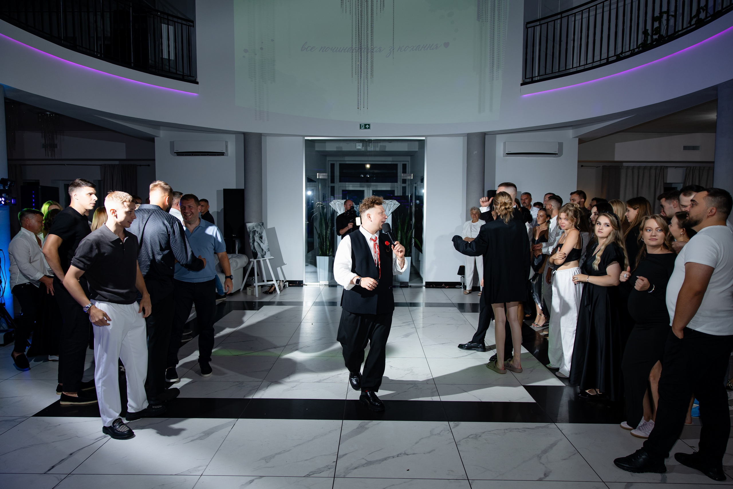 Артур + Анастасія. Весільний, сімейний фотограф Варшава