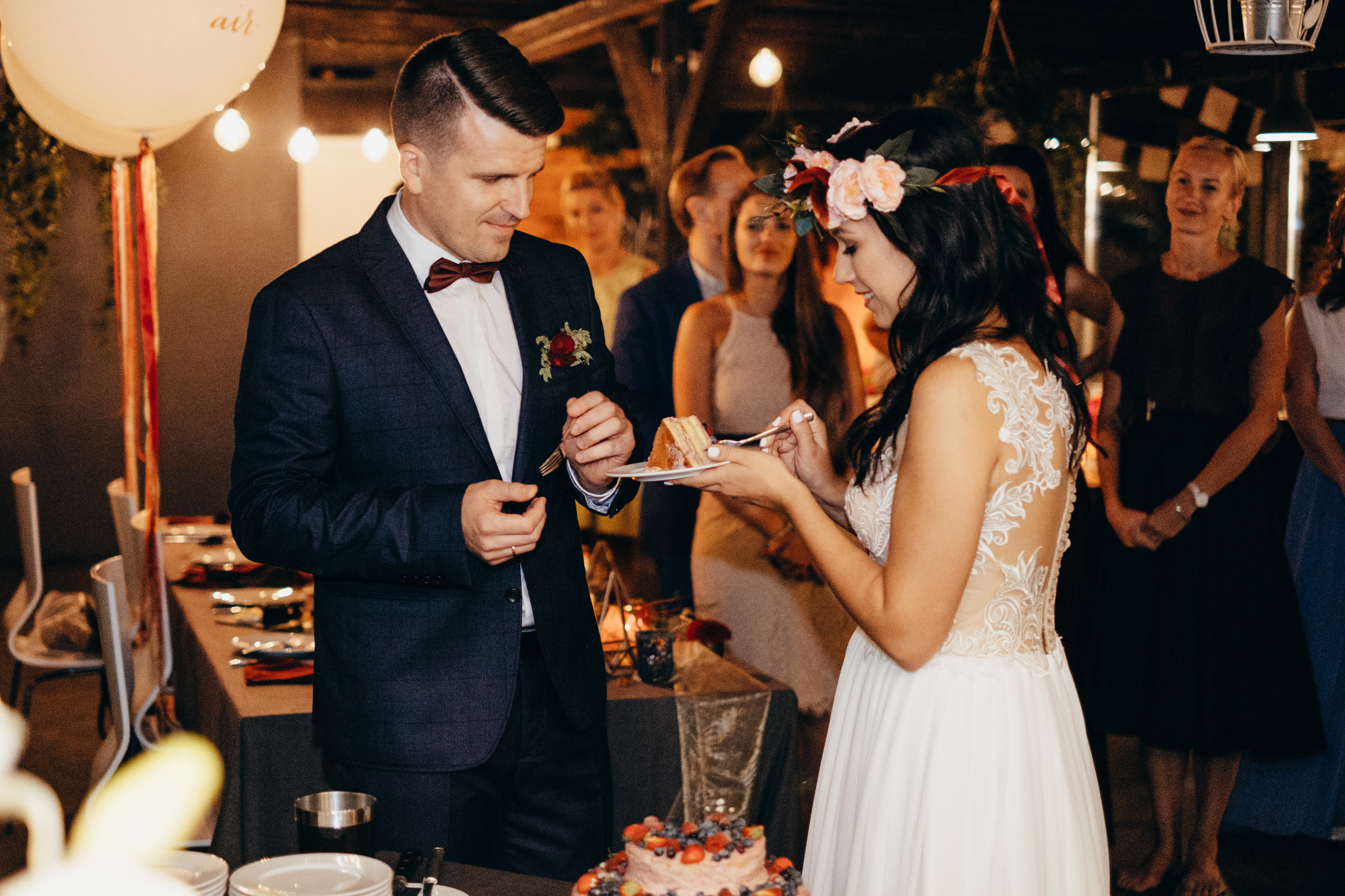 Kāzu stāsts Madara & Dains. Kāzu × Ģimenes notikumu fotografs Edgars Kalniņš