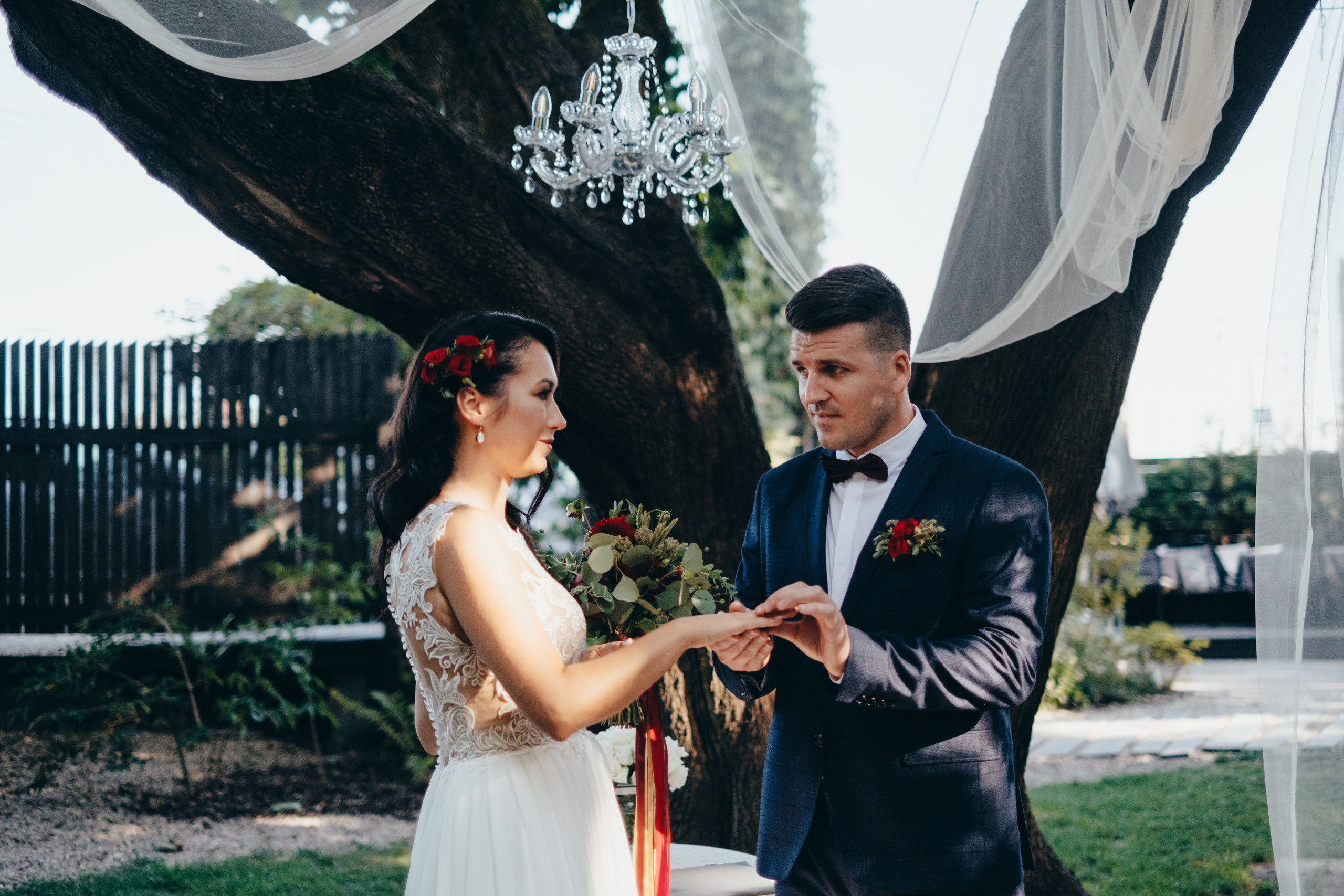 Kāzu stāsts Madara & Dains. Kāzu × Ģimenes notikumu fotografs Edgars Kalniņš