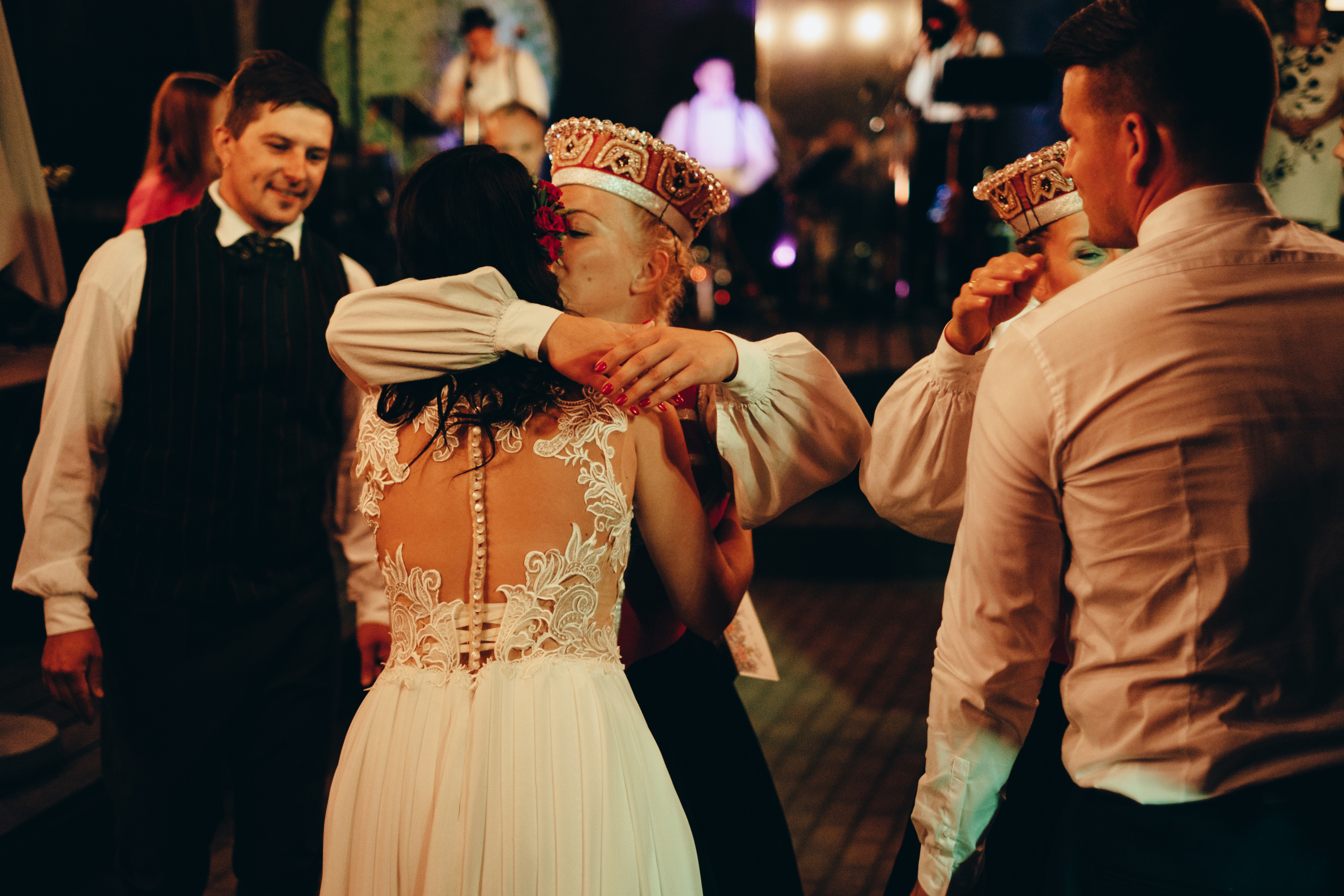 Kāzu stāsts Madara & Dains. Kāzu × Ģimenes notikumu fotografs Edgars Kalniņš