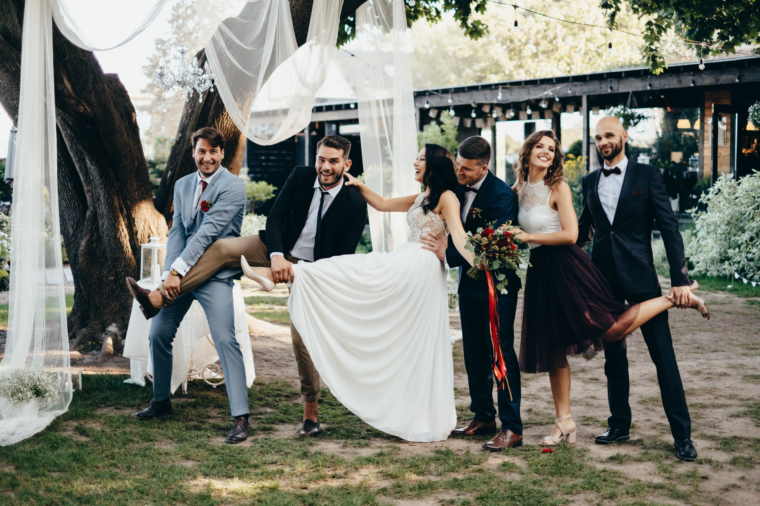 Kāzu stāsts Madara & Dains. Kāzu × Ģimenes notikumu fotografs Edgars Kalniņš