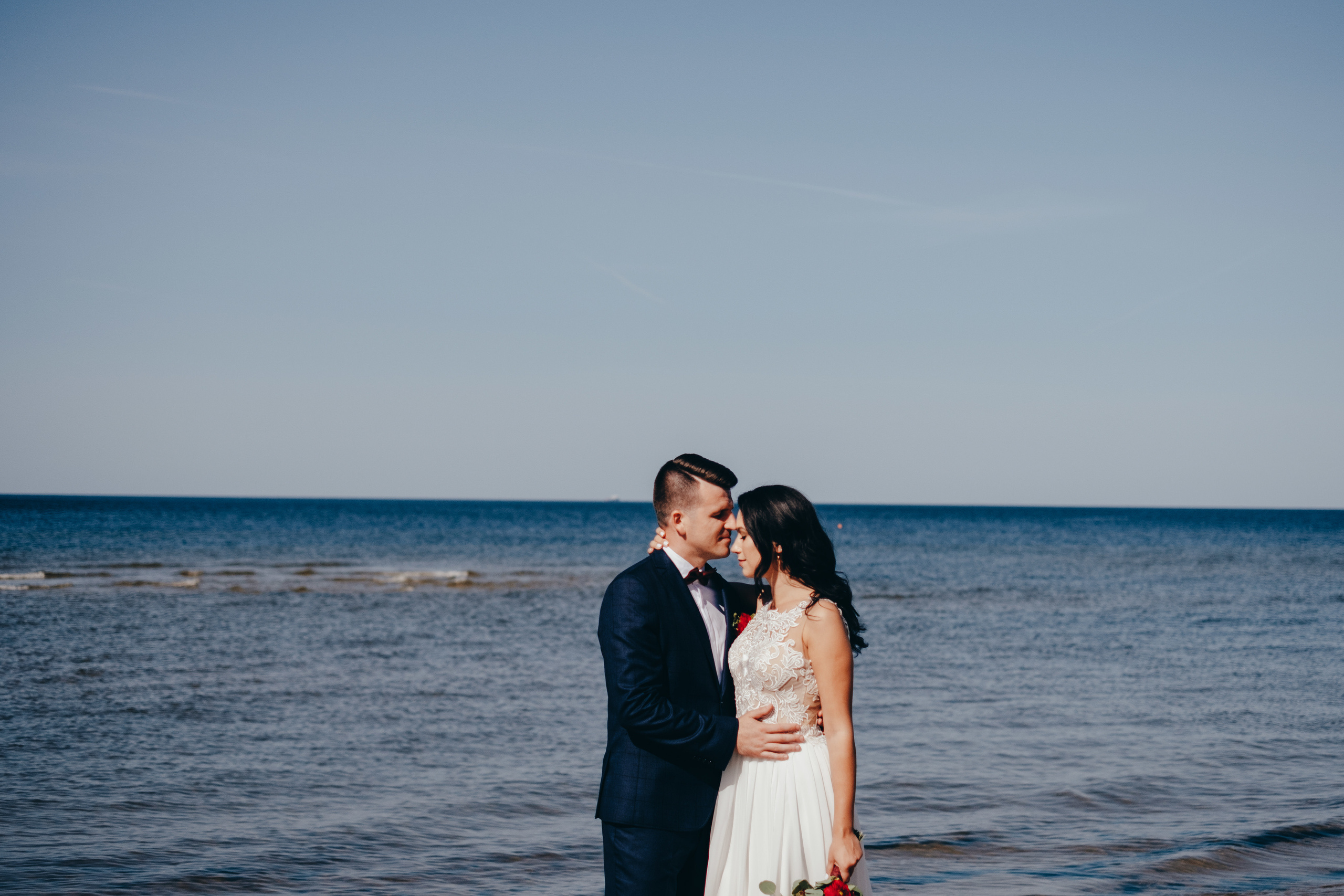 Kāzu stāsts Madara & Dains. Kāzu × Ģimenes notikumu fotografs Edgars Kalniņš