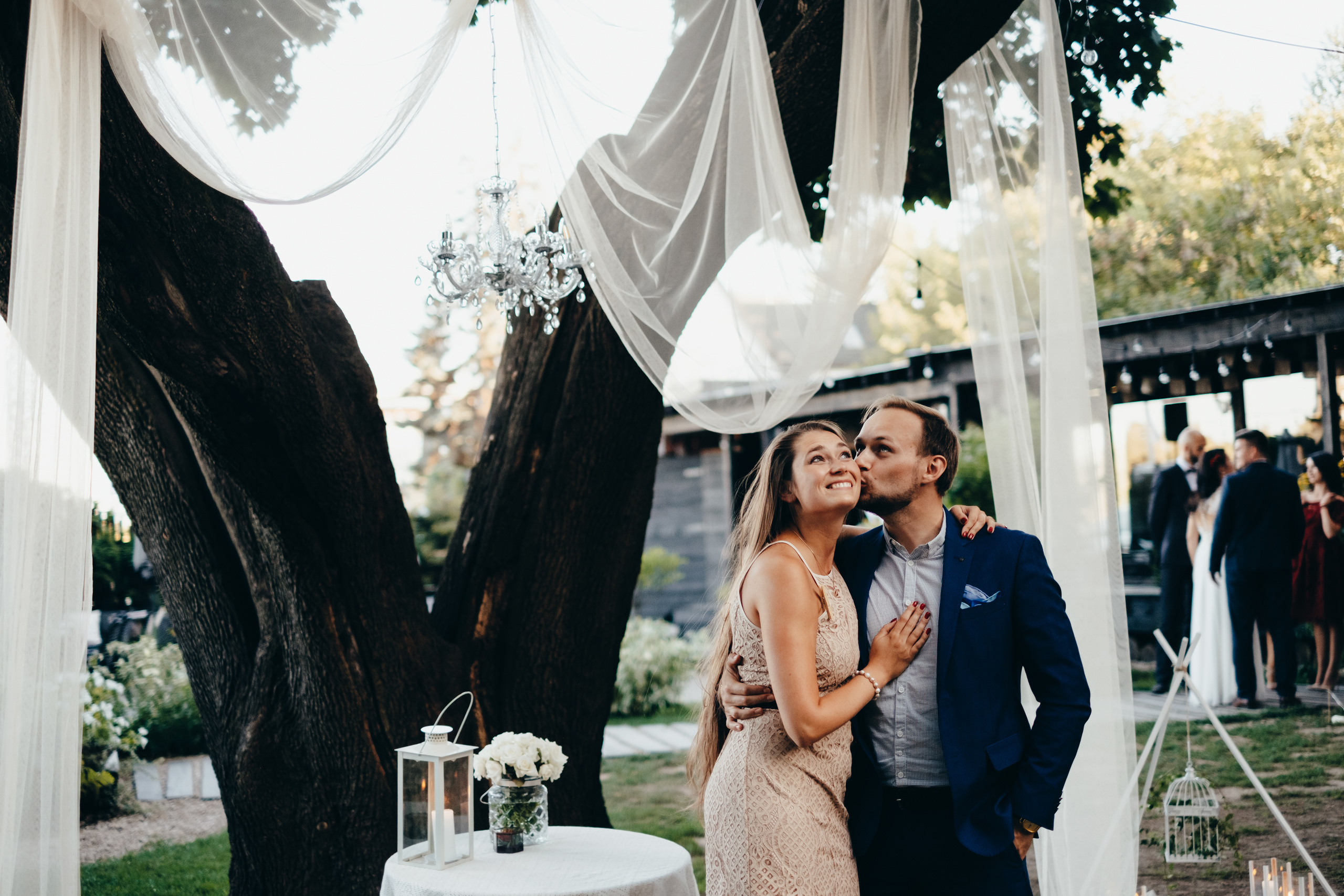 Kāzu stāsts Madara & Dains. Kāzu × Ģimenes notikumu fotografs Edgars Kalniņš