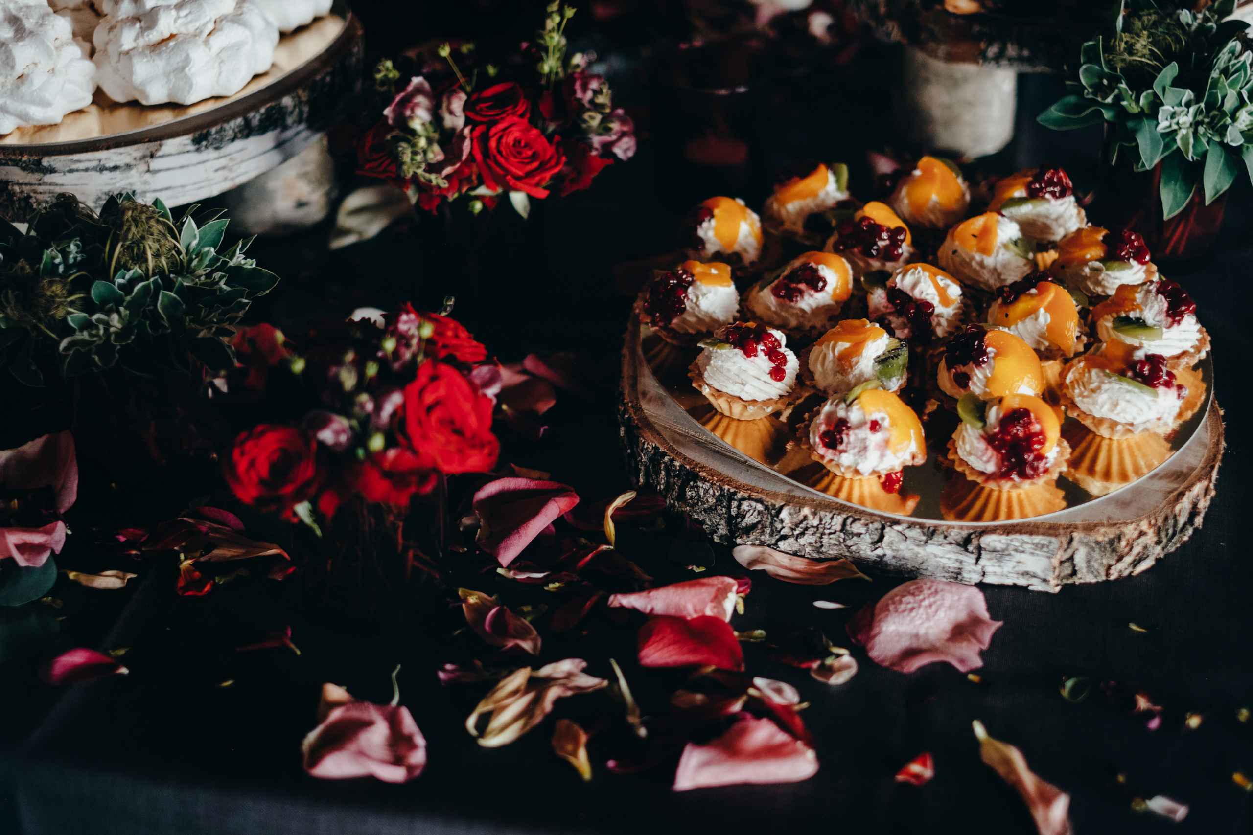 Kāzu stāsts Madara & Dains. Kāzu × Ģimenes notikumu fotografs Edgars Kalniņš