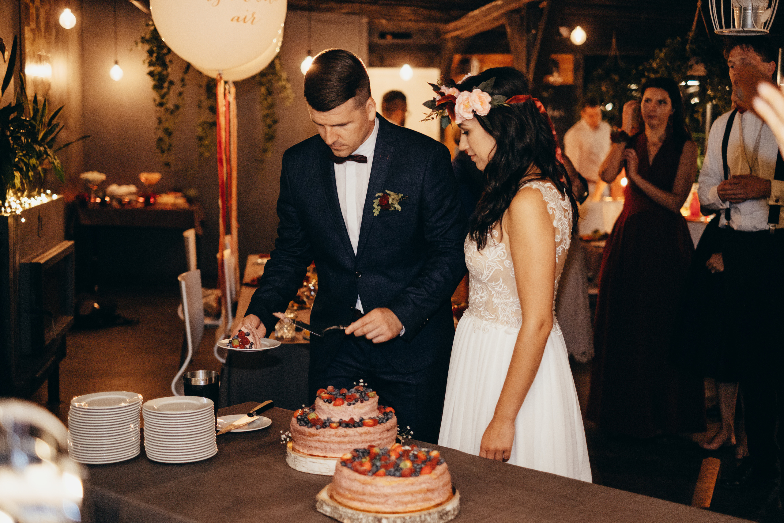 Kāzu stāsts Madara & Dains. Kāzu × Ģimenes notikumu fotografs Edgars Kalniņš