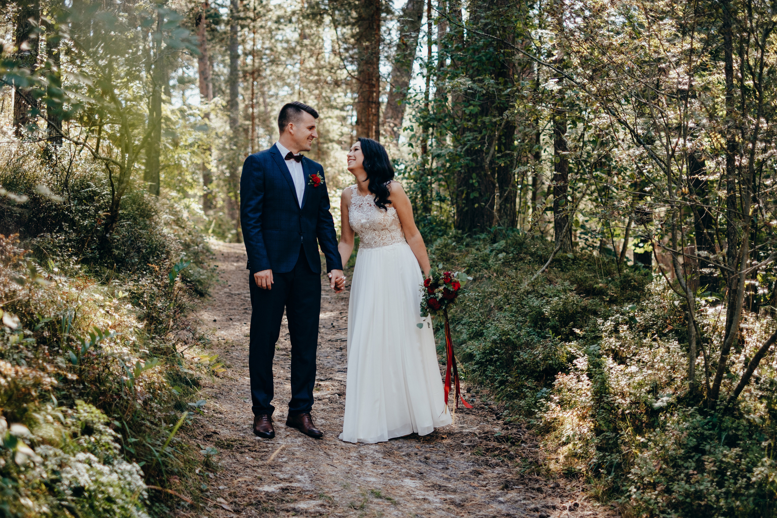 Kāzu stāsts Madara & Dains. Kāzu × Ģimenes notikumu fotografs Edgars Kalniņš