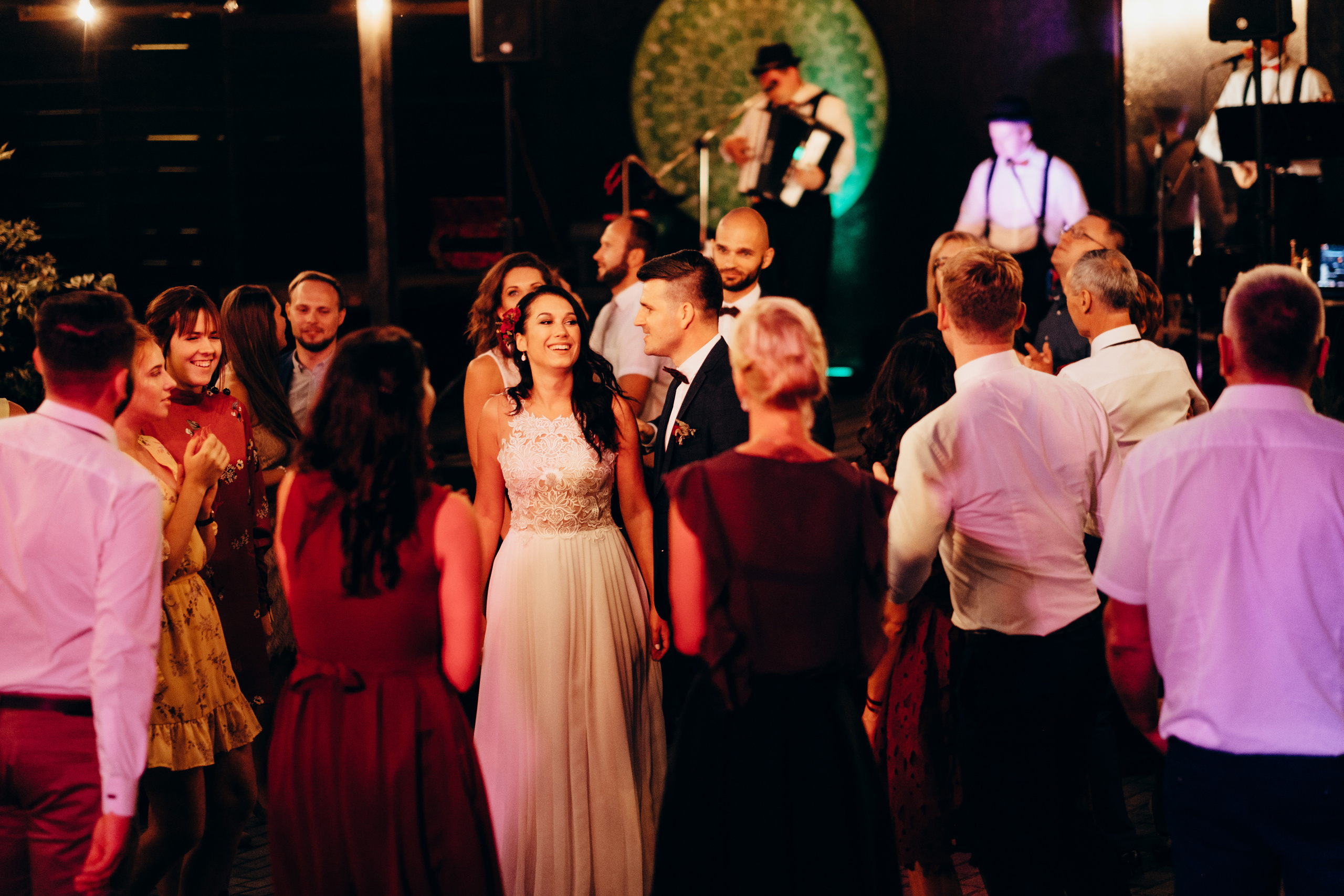 Kāzu stāsts Madara & Dains. Kāzu × Ģimenes notikumu fotografs Edgars Kalniņš