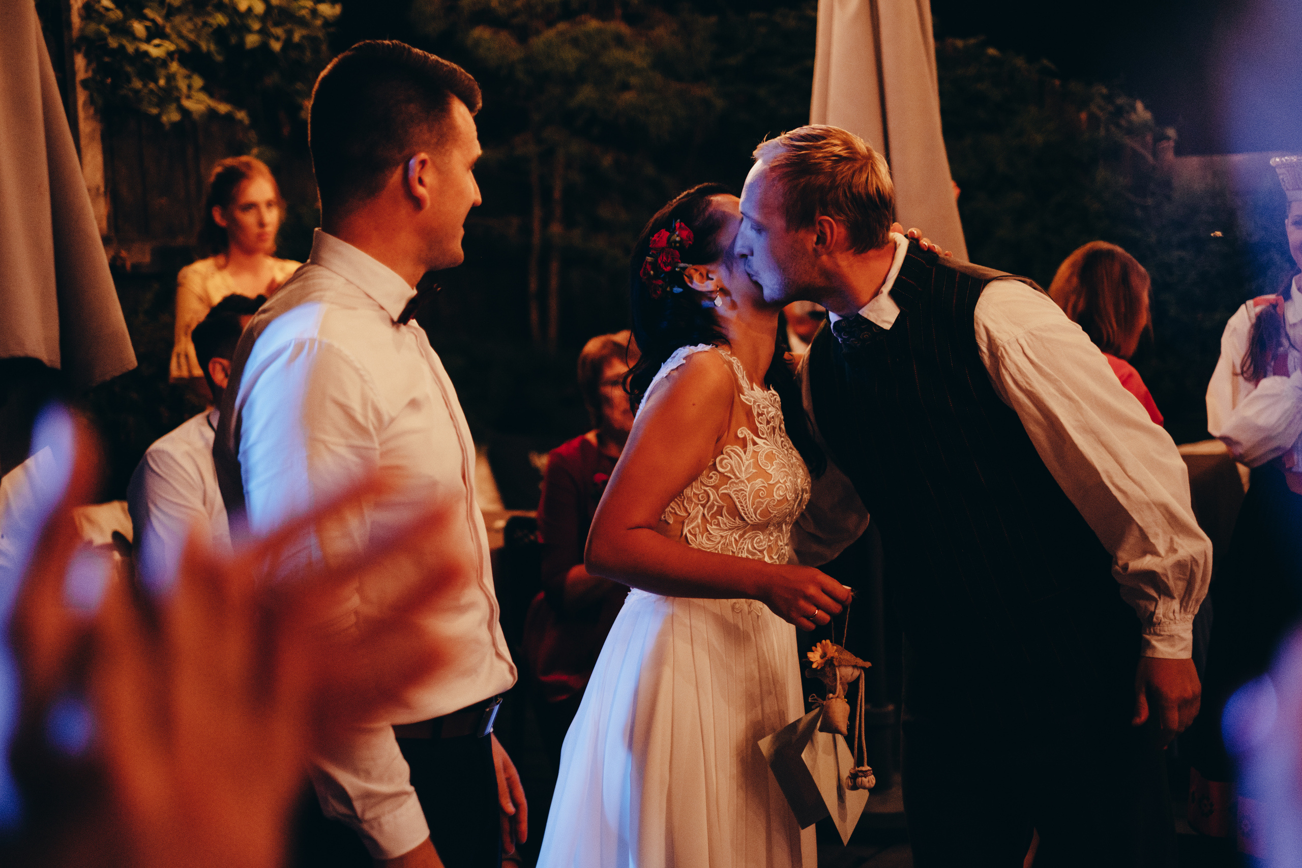 Kāzu stāsts Madara & Dains. Kāzu × Ģimenes notikumu fotografs Edgars Kalniņš