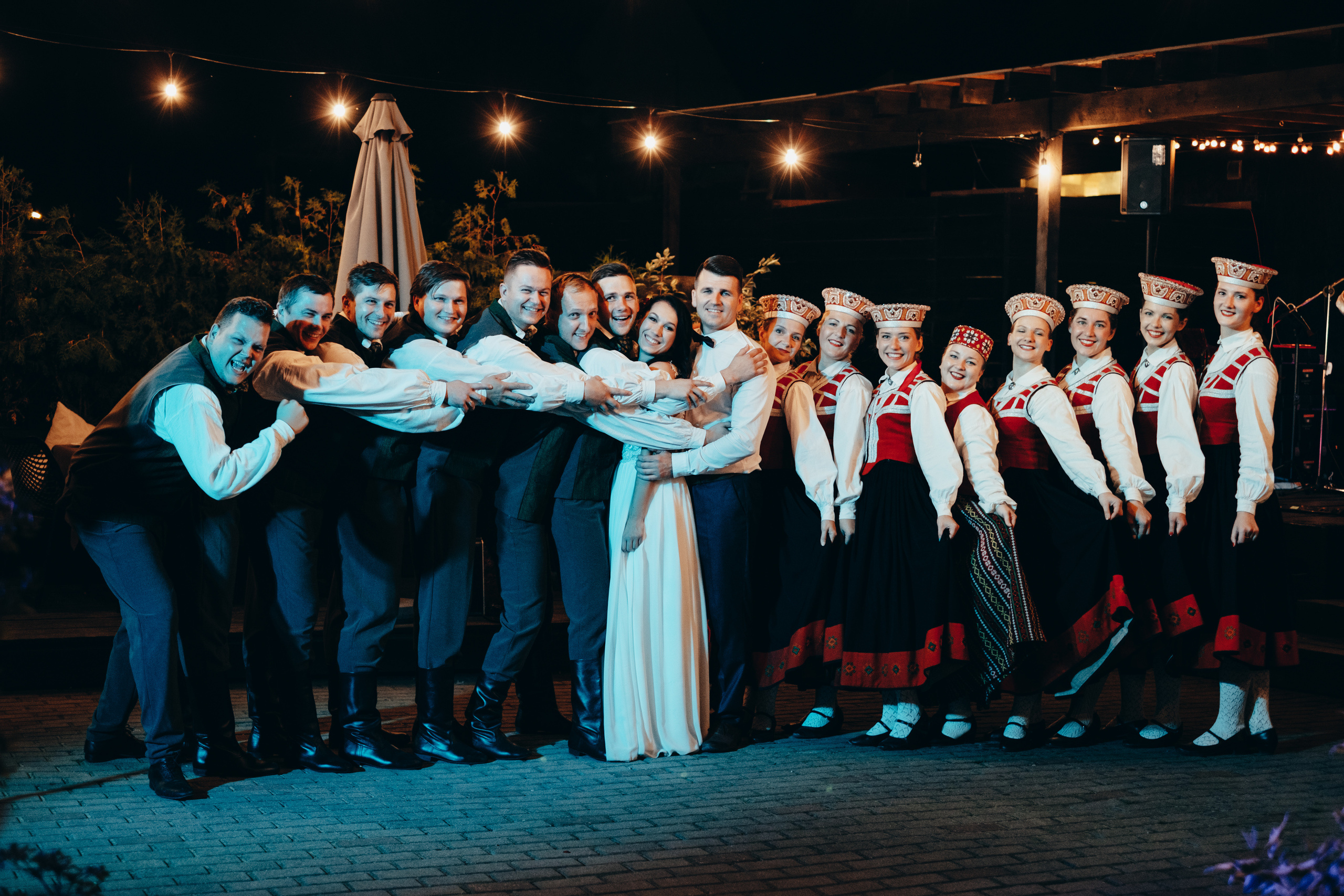 Kāzu stāsts Madara & Dains. Kāzu × Ģimenes notikumu fotografs Edgars Kalniņš