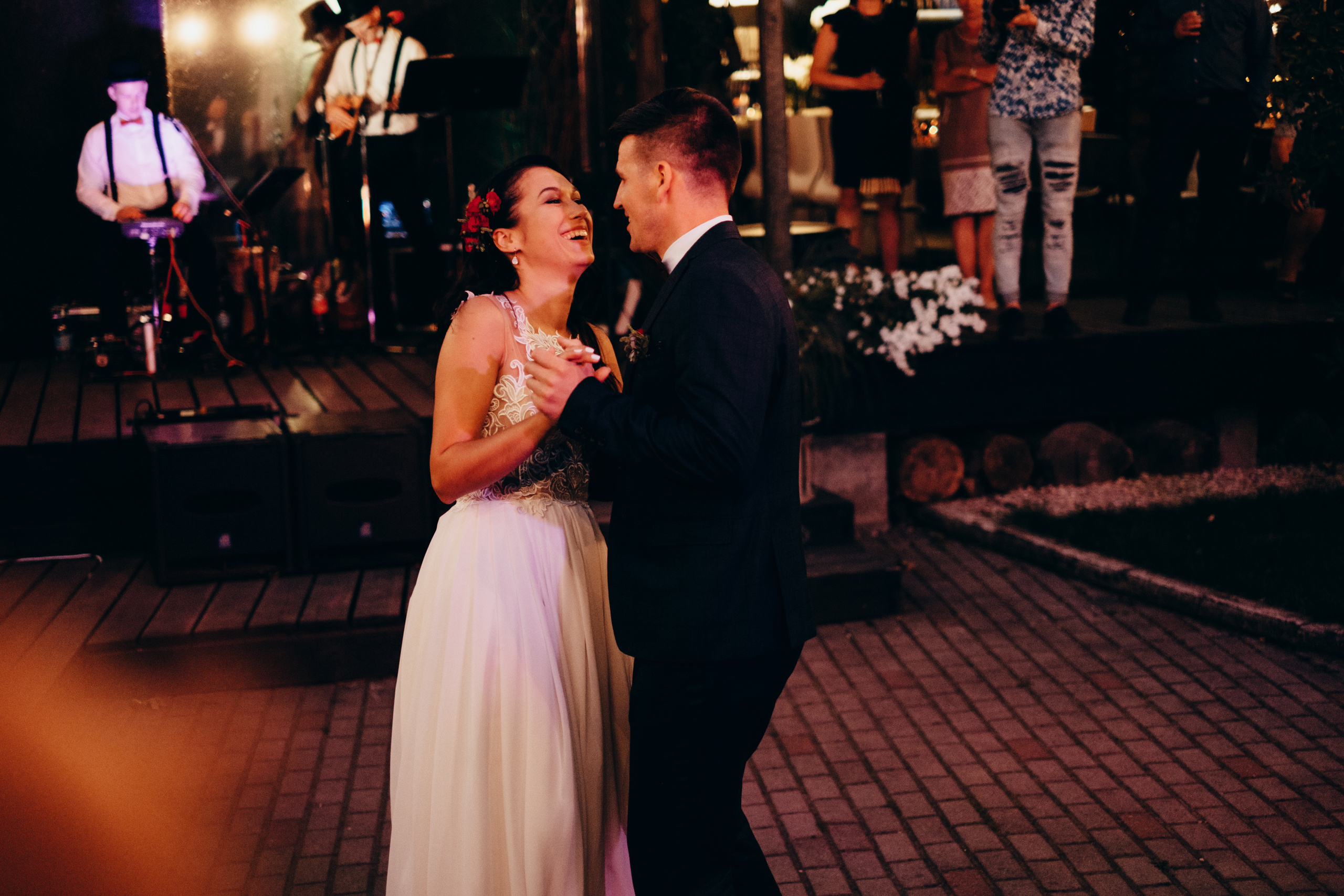 Kāzu stāsts Madara & Dains. Kāzu × Ģimenes notikumu fotografs Edgars Kalniņš