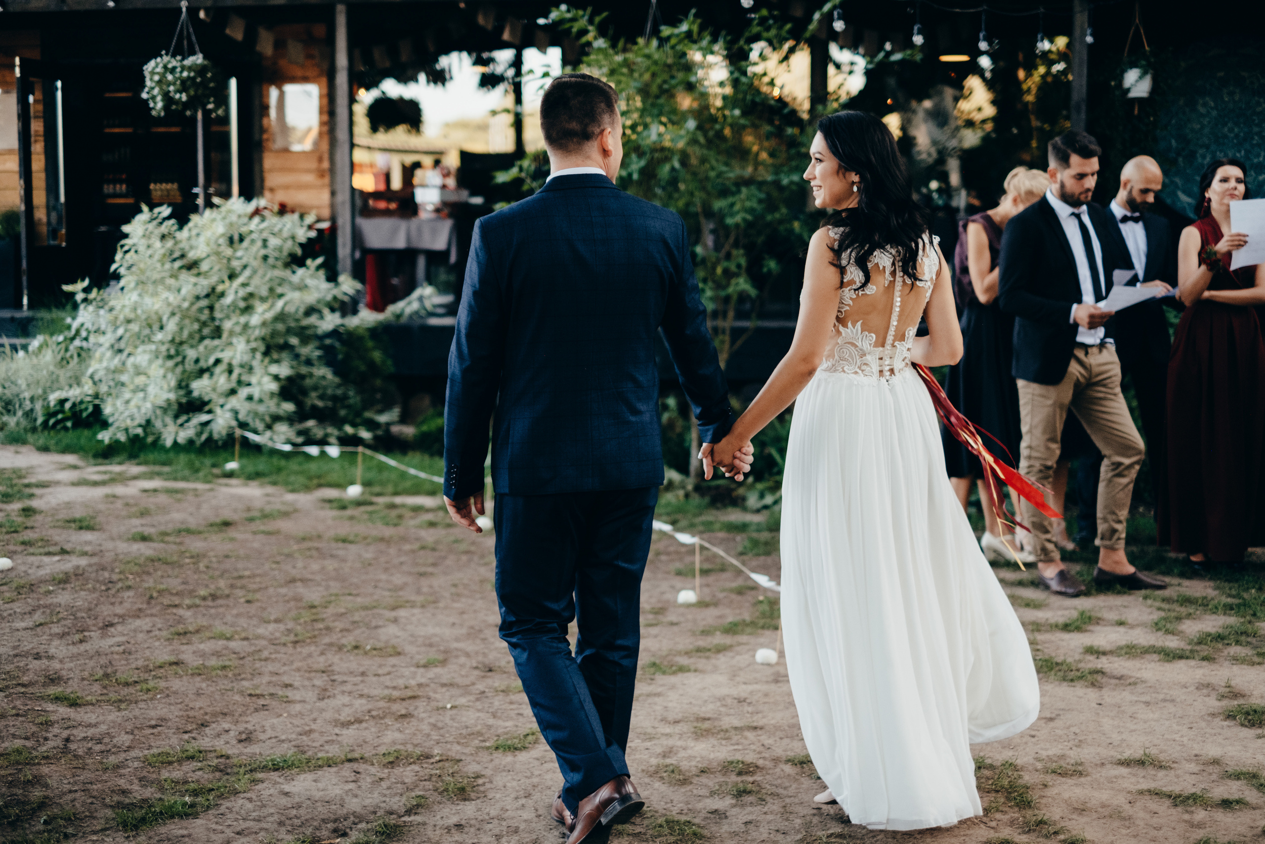 Kāzu stāsts Madara & Dains. Kāzu × Ģimenes notikumu fotografs Edgars Kalniņš