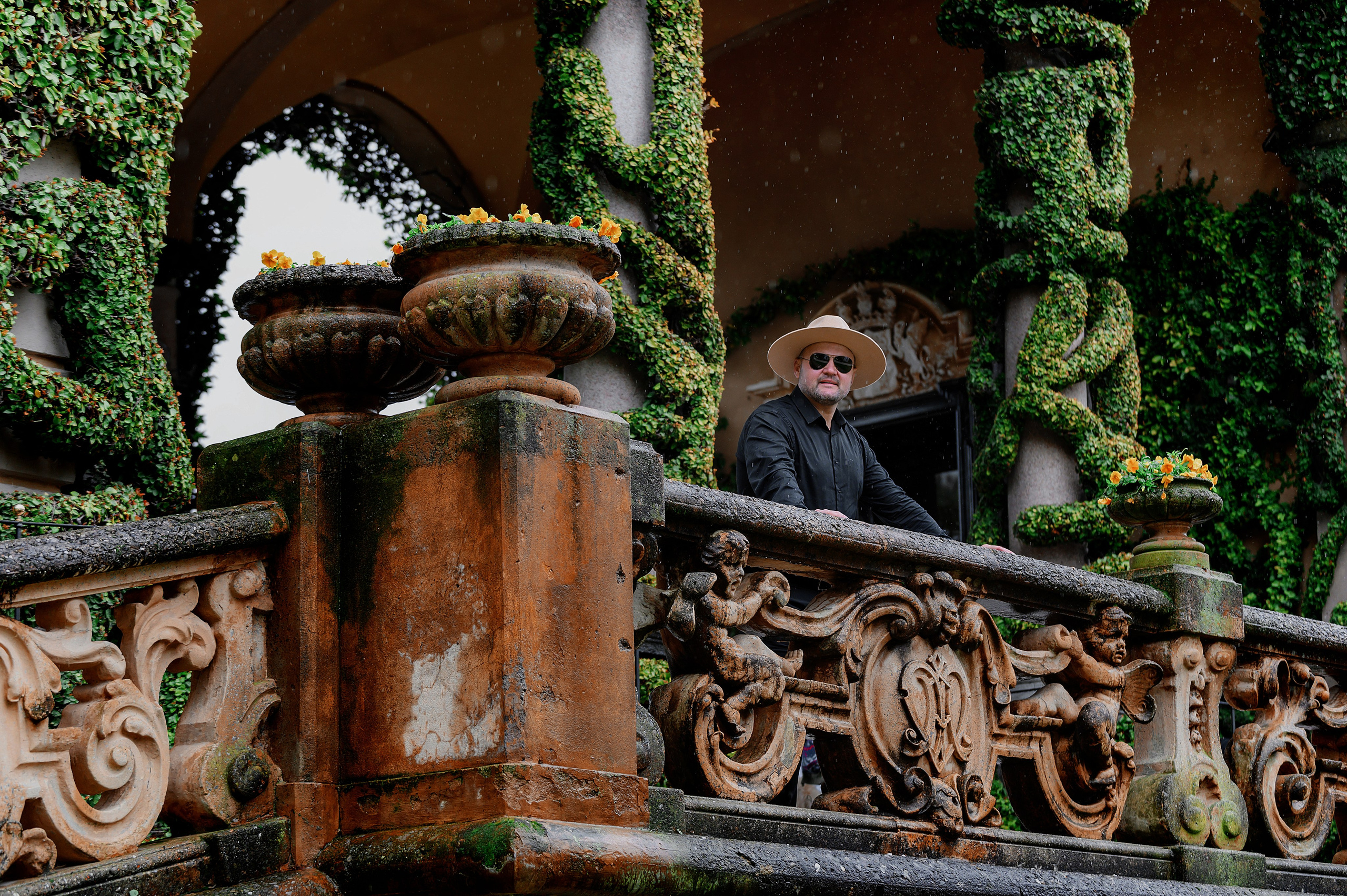 Como Evghenii. Wedding photographer from Moldova Alexey Chipchiu