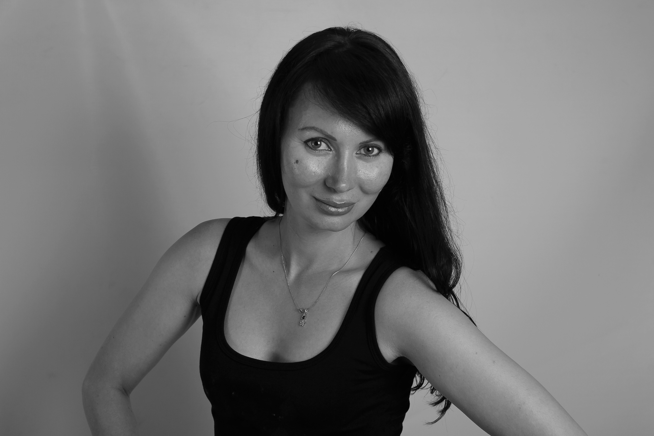 Gewerbliche Fotografie zu wettbewerbsfähigen Preisen. Neugeborenenfotografin und Retoucher in Augsburg Nastassia Schneider