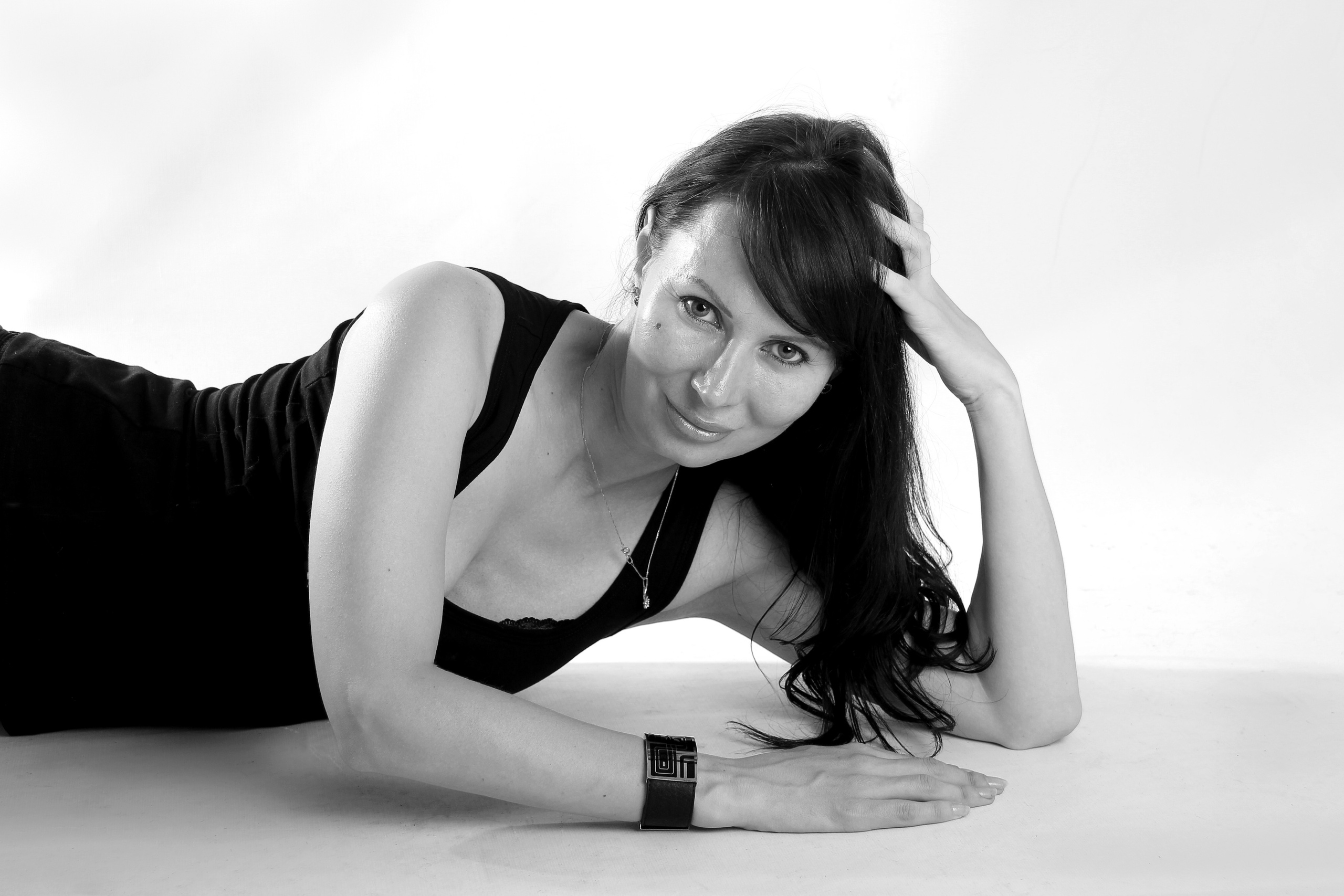 Gewerbliche Fotografie zu wettbewerbsfähigen Preisen. Neugeborenenfotografin und Retoucher in Augsburg Nastassia Schneider