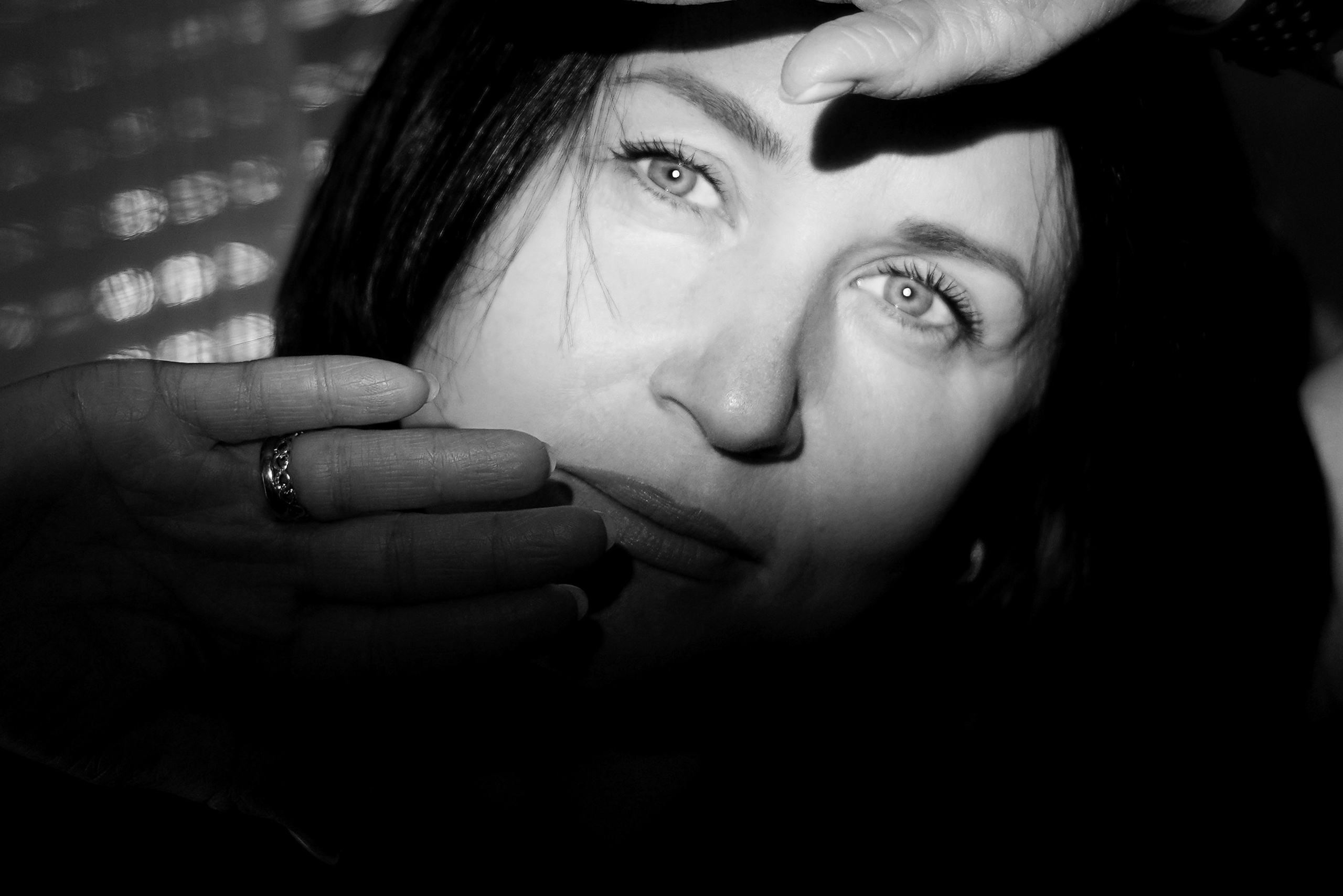 Professionelle Studioaufnahmen in Bayern. Neugeborenenfotografin und Retoucher in Augsburg Nastassia Schneider