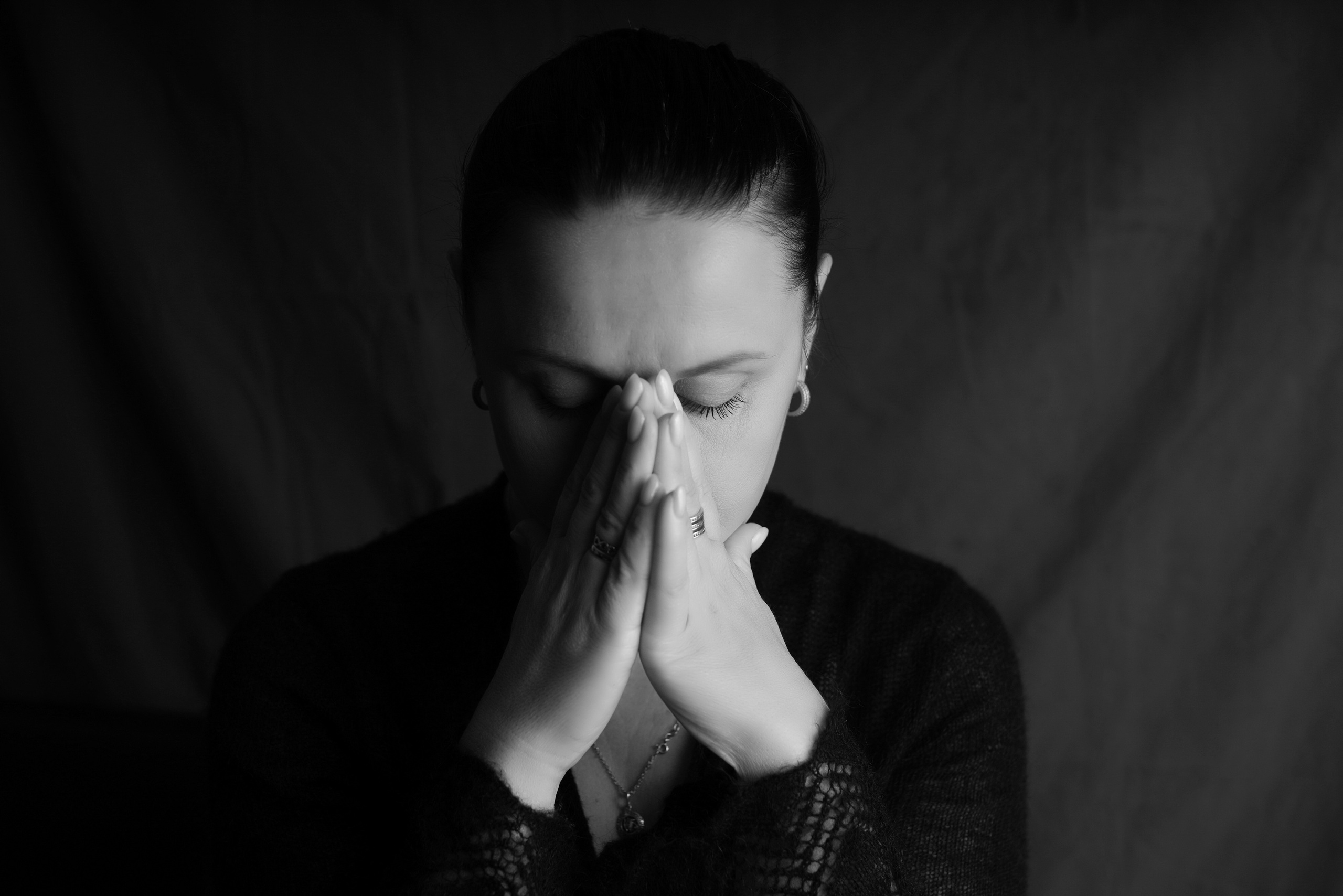 Professionelle Studioaufnahmen in Bayern. Neugeborenenfotografin und Retoucher in Augsburg Nastassia Schneider