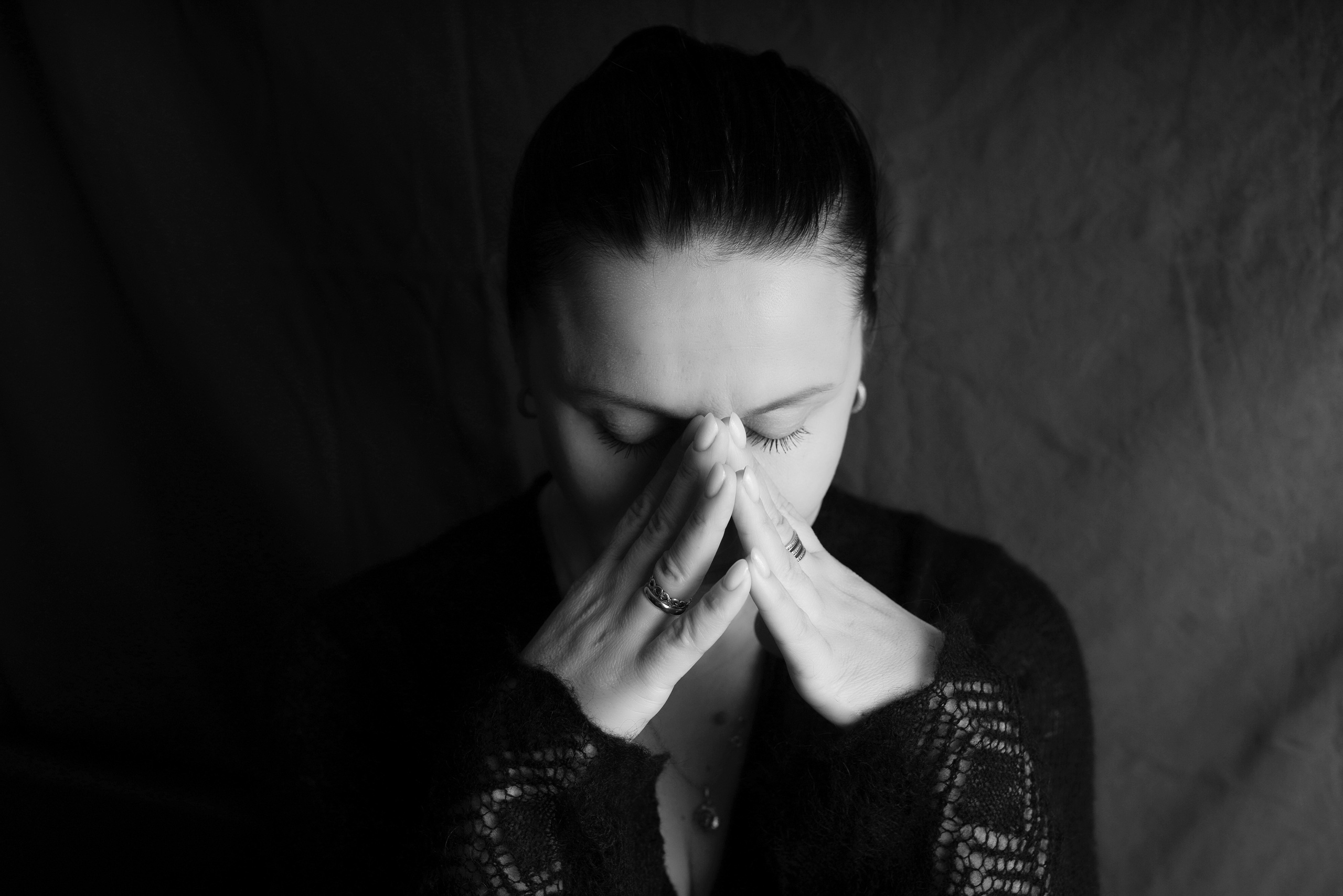 Professionelle Studioaufnahmen in Bayern. Neugeborenenfotografin und Retoucher in Augsburg Nastassia Schneider