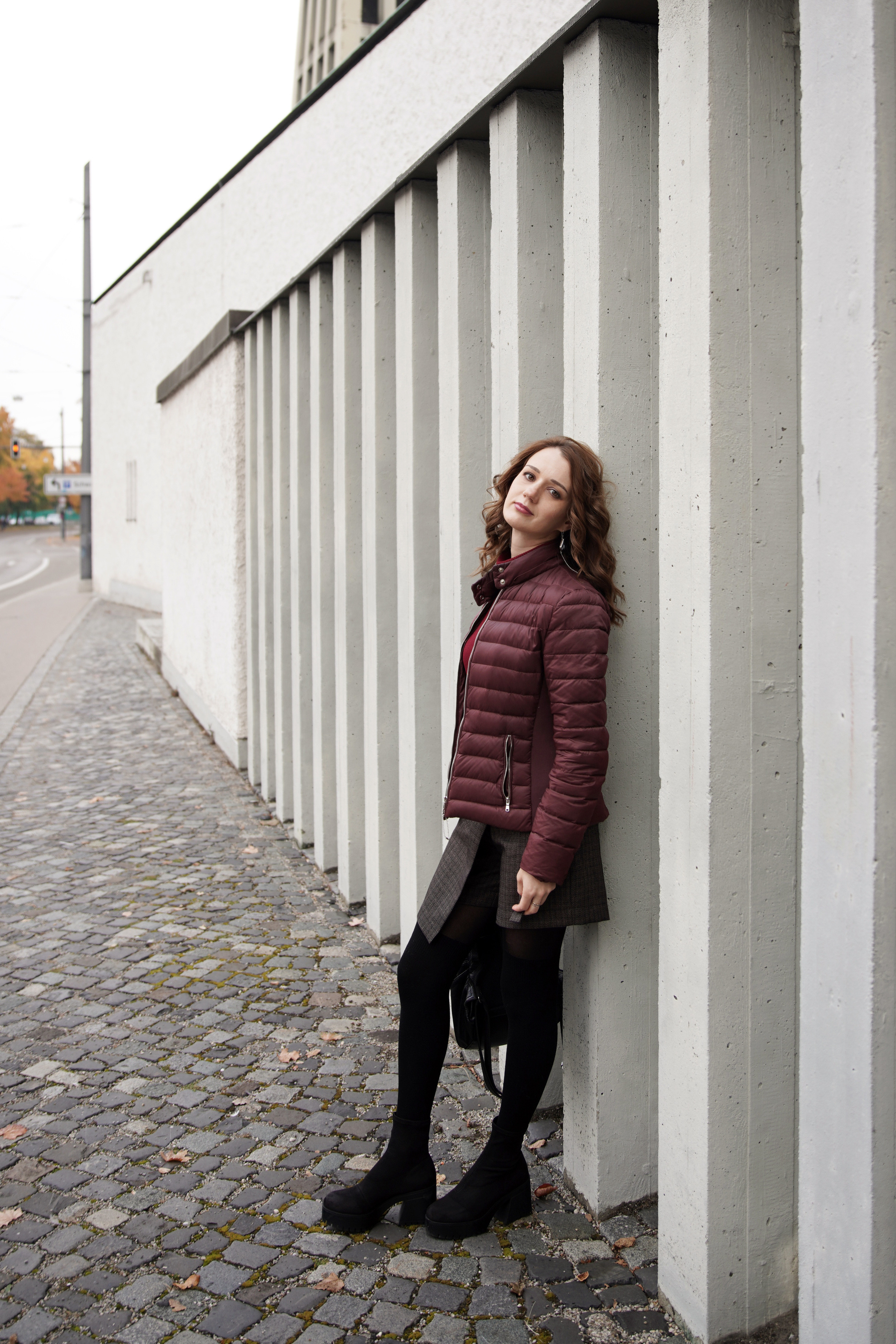 Herbstliches kreatives Treffen mit einer Kamera. Neugeborenenfotografin und Retoucher in Augsburg Nastassia Schneider