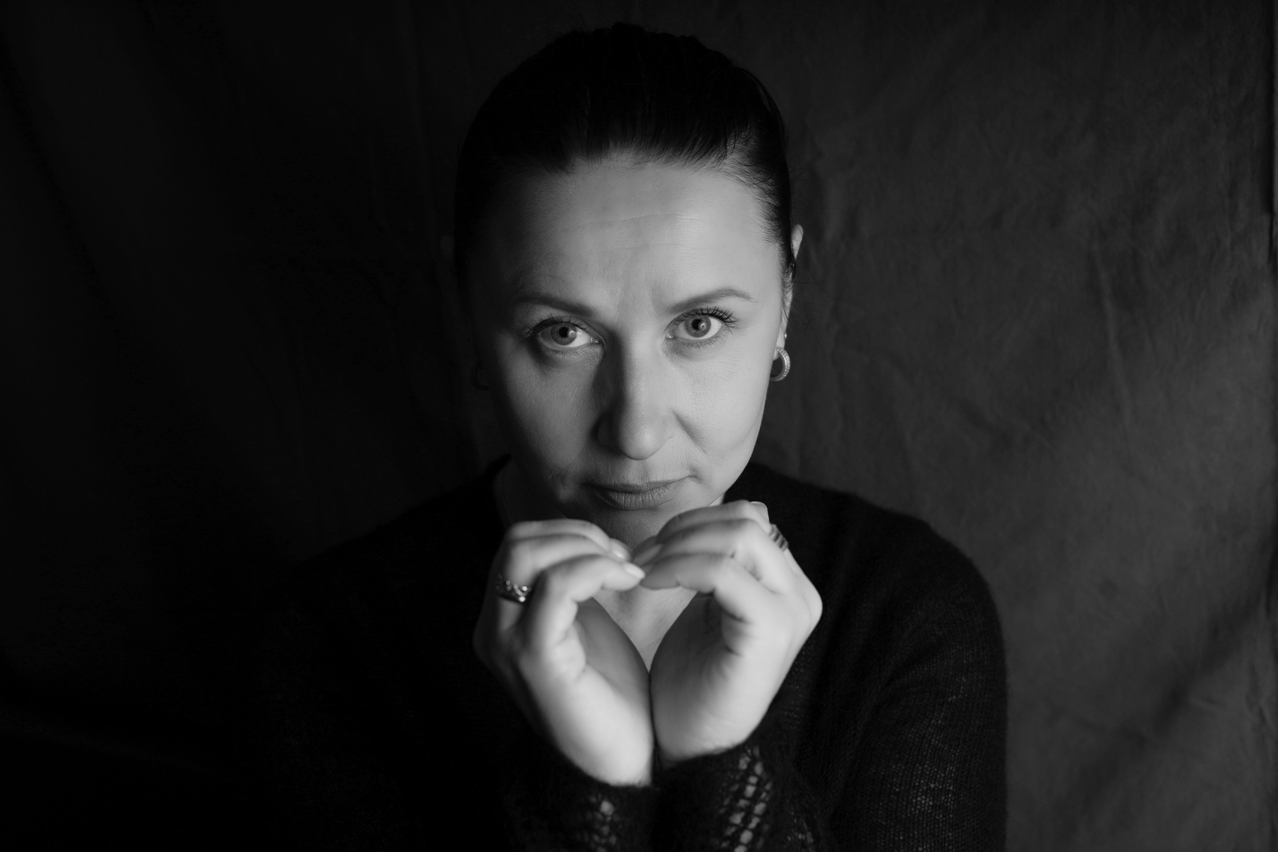 Professionelle Studioaufnahmen in Bayern. Neugeborenenfotografin und Retoucher in Augsburg Nastassia Schneider