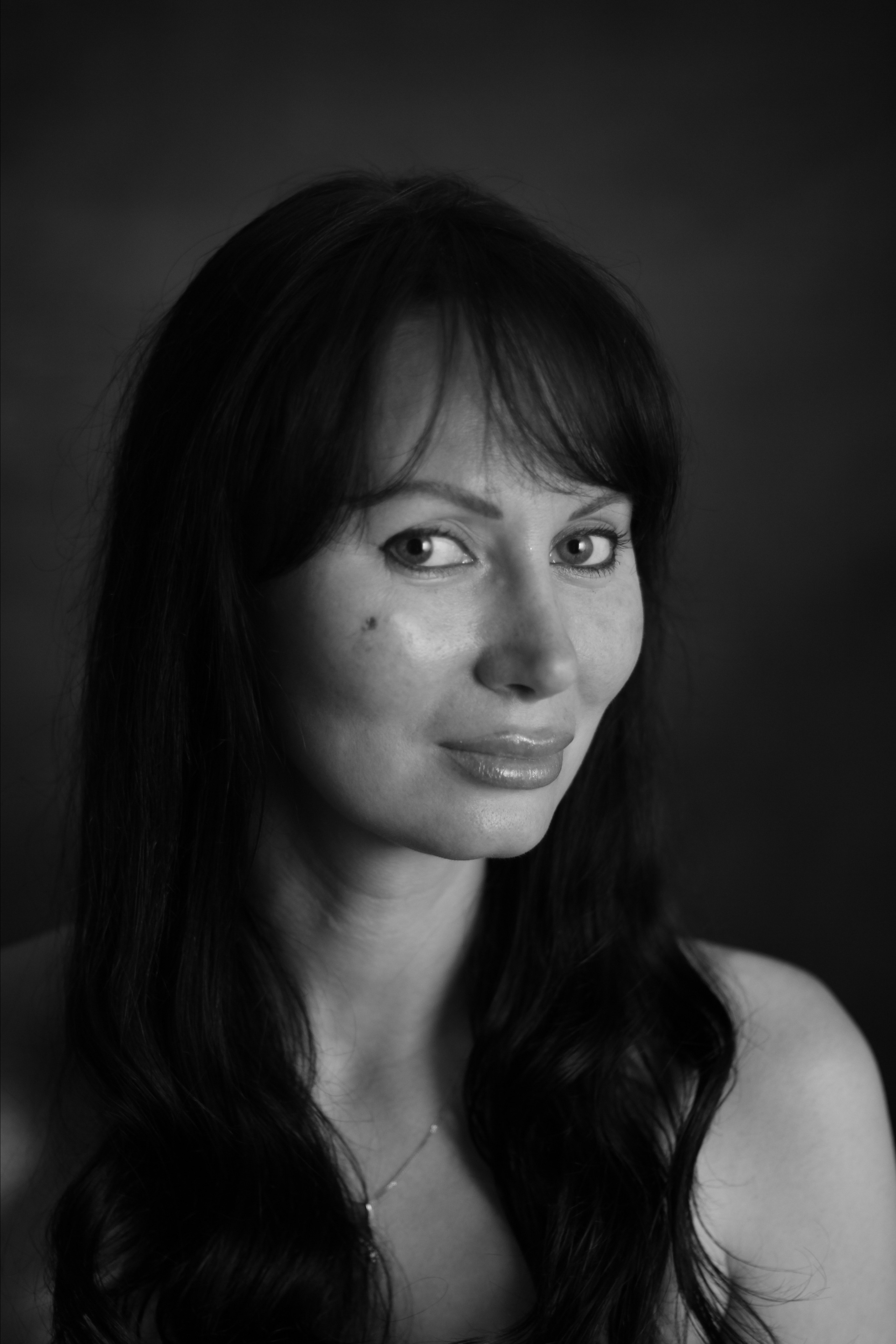 Gewerbliche Fotografie zu wettbewerbsfähigen Preisen. Neugeborenenfotografin und Retoucher in Augsburg Nastassia Schneider