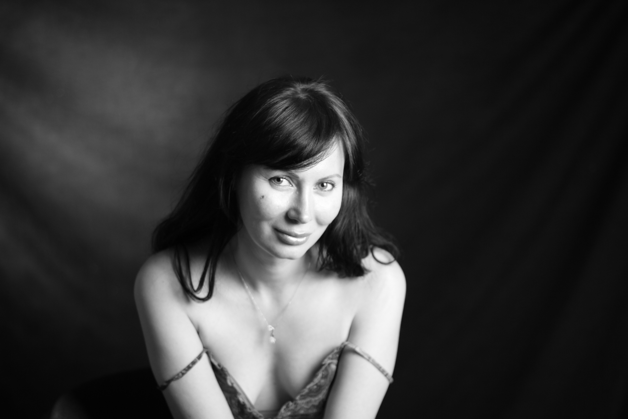 Gewerbliche Fotografie zu wettbewerbsfähigen Preisen. Neugeborenenfotografin und Retoucher in Augsburg Nastassia Schneider