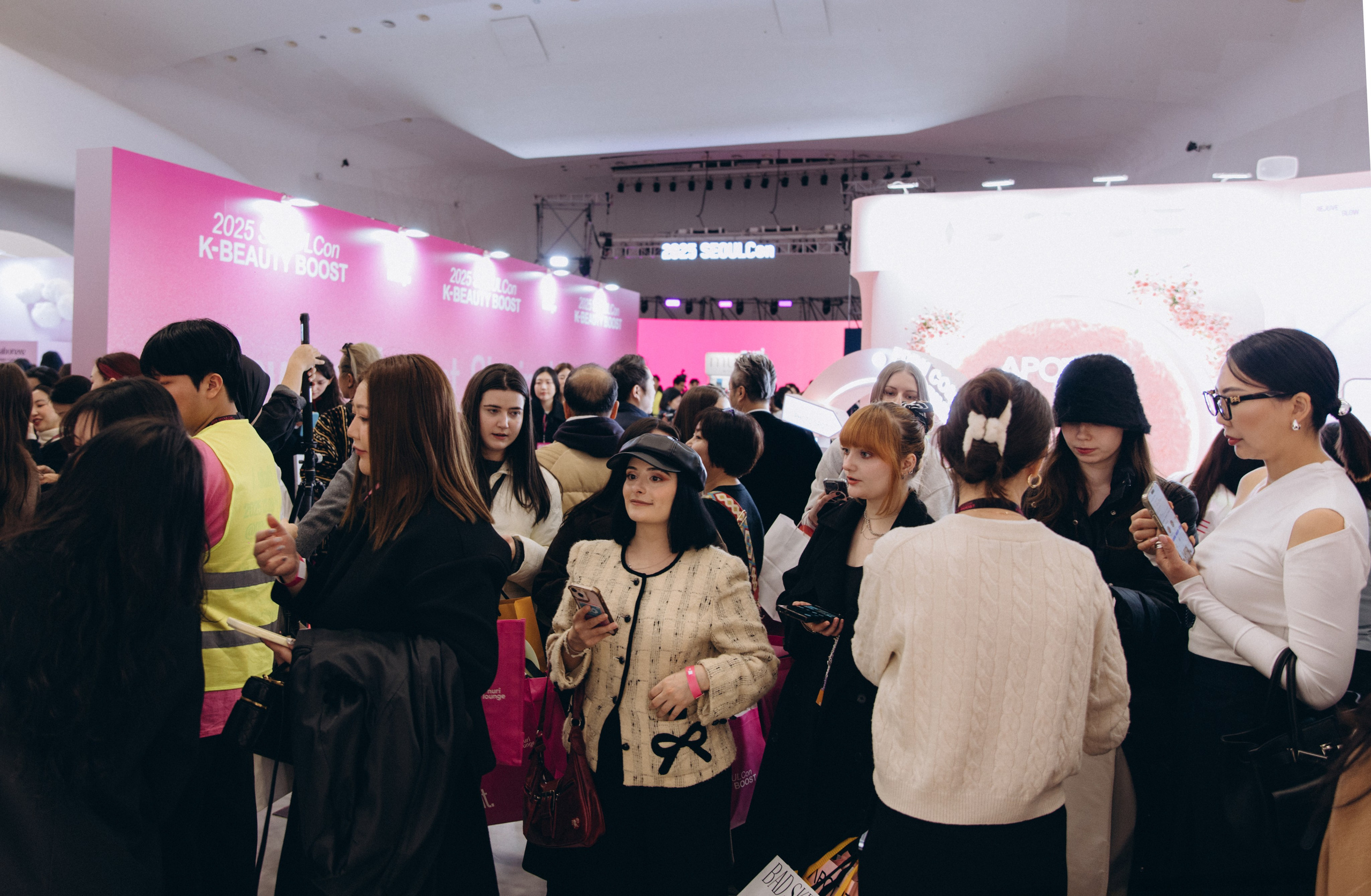 Seoul beauty expo 2025 (Black Rice). Portrait photographer in South Korea Olga Lian