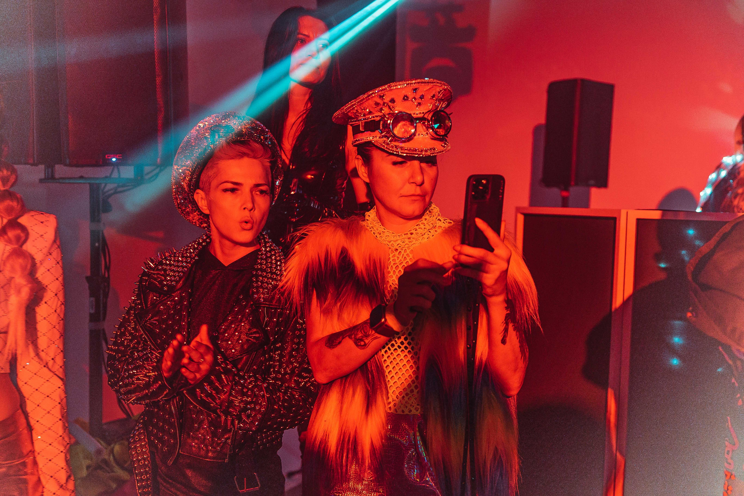 LOS ANGELES RUSSIAN PARTY. Photographer Julia Makoveeva