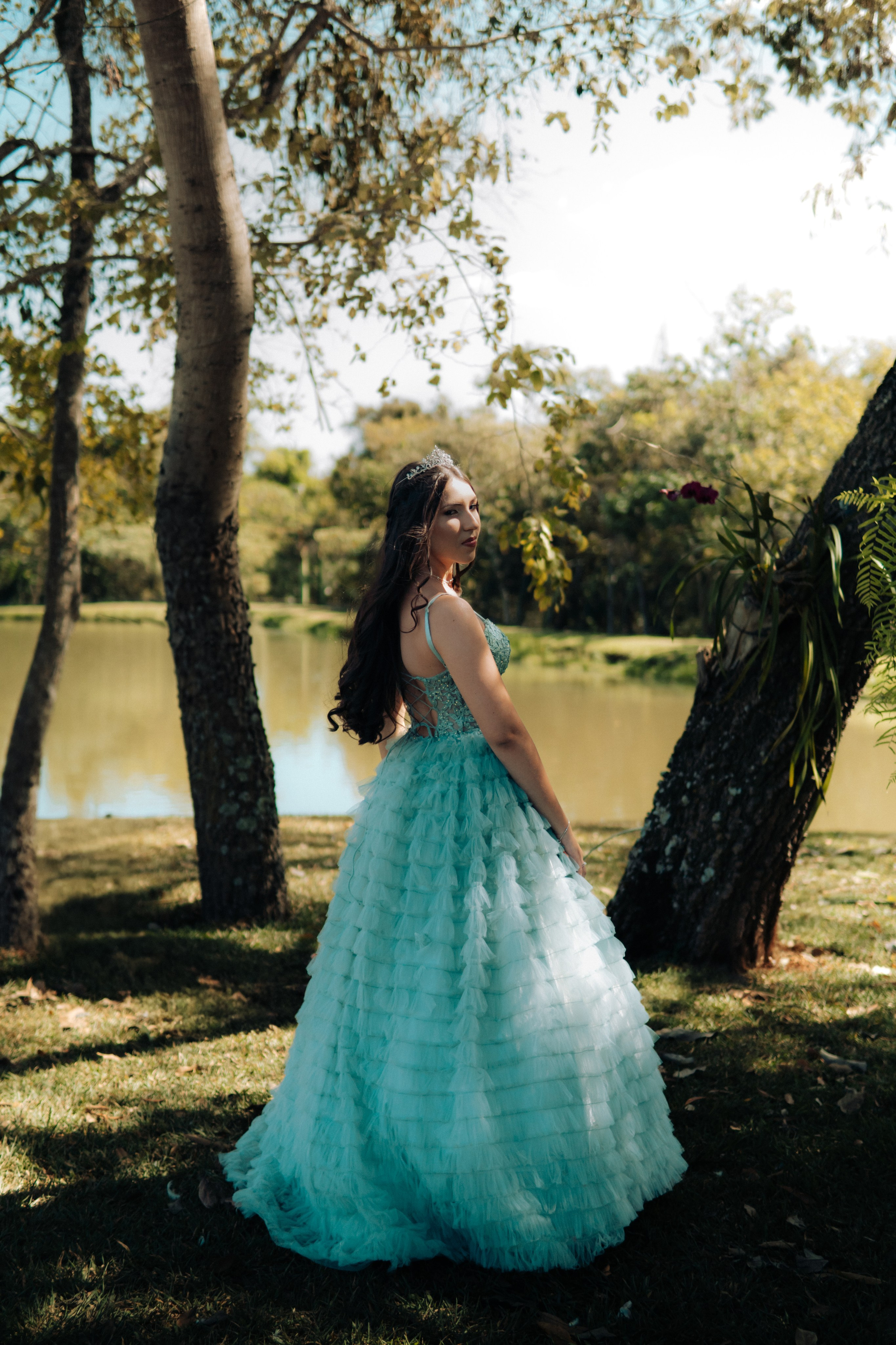 Debutante. Reference Visuals