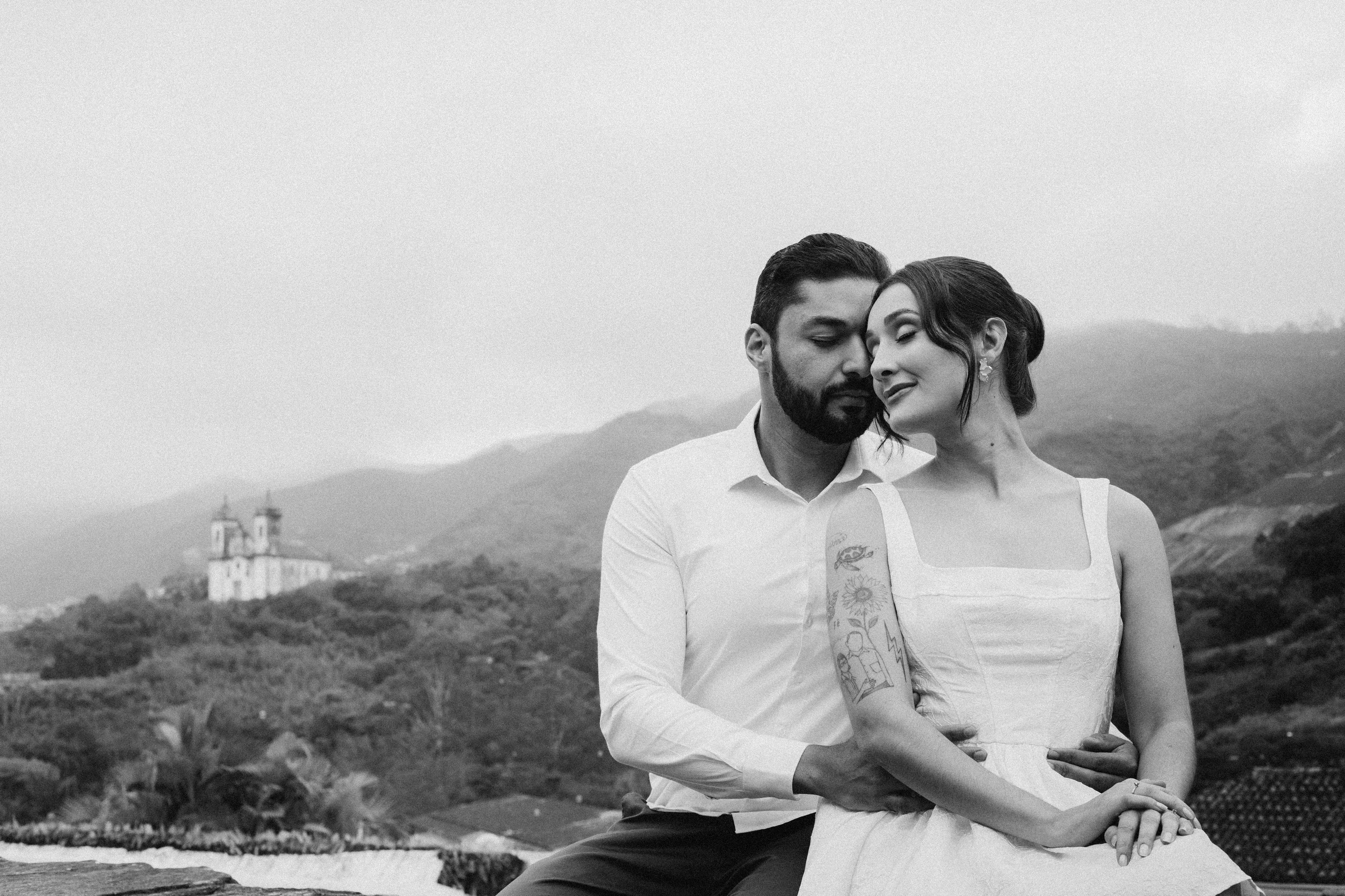D & W — Pré Wedding com muito amor em Ouro Preto. Fotografia de casamento em Belo Horizonte