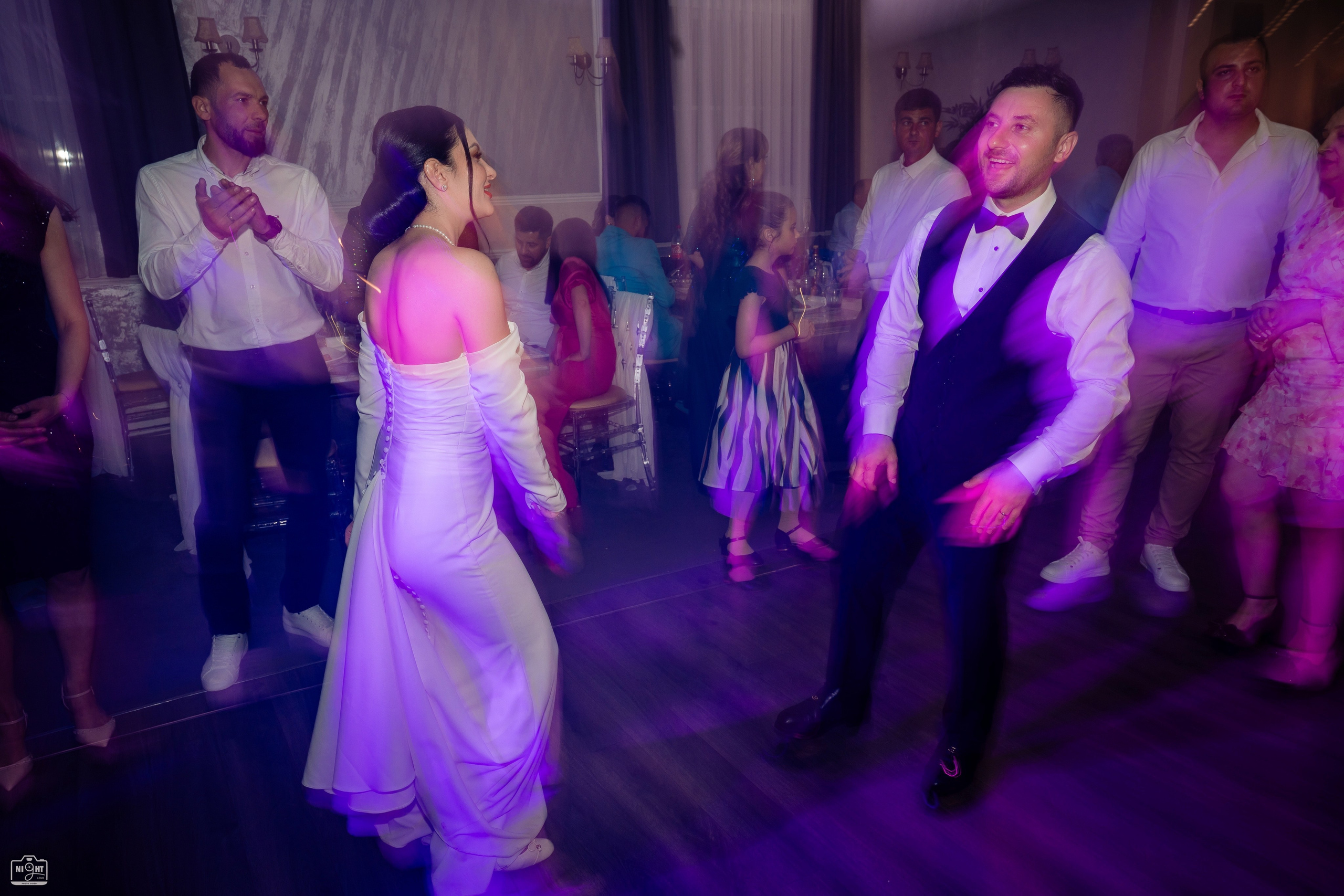 Iulian Arsinte | Fotograf de Nunta | R+E. Iulian Arsinte - Fotograf de Nunta - Neamt, Bacau, Suceava, Iasi