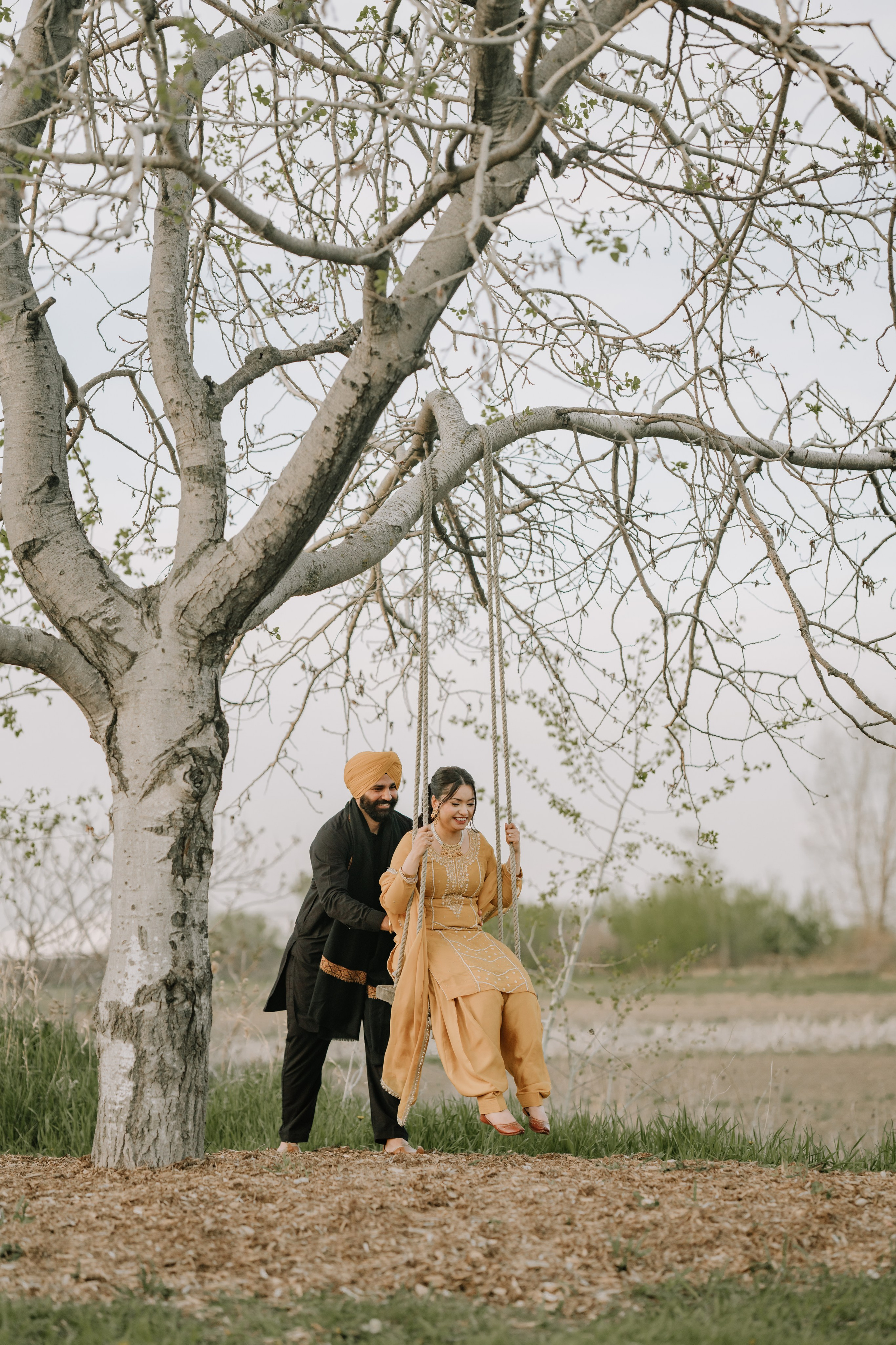 Gagan & Jasmeen. Wedding Photographer & Cinematographer studios