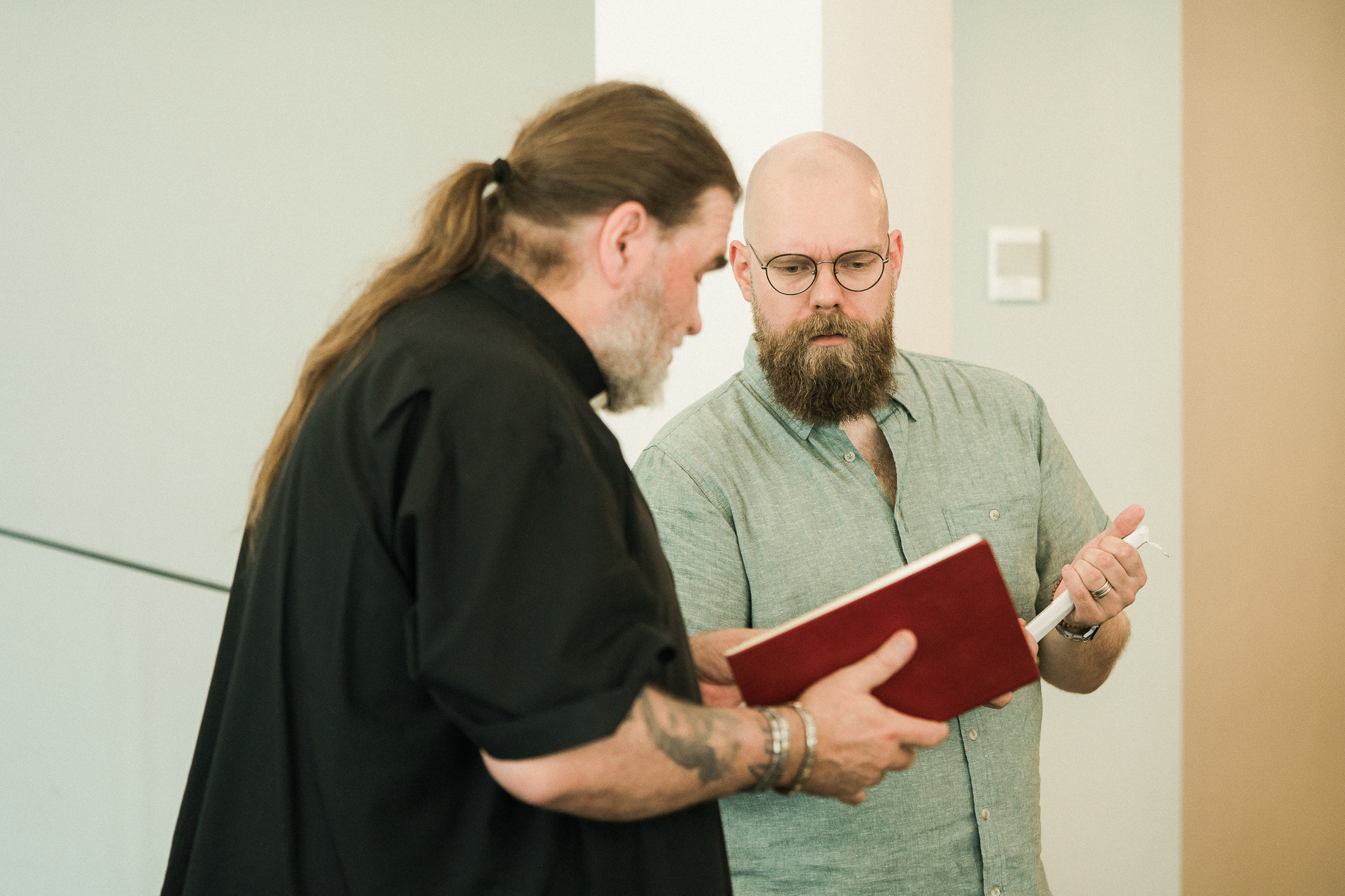 Ristiäisten kuvaus Helsingin Pitäjämäen kirkossa