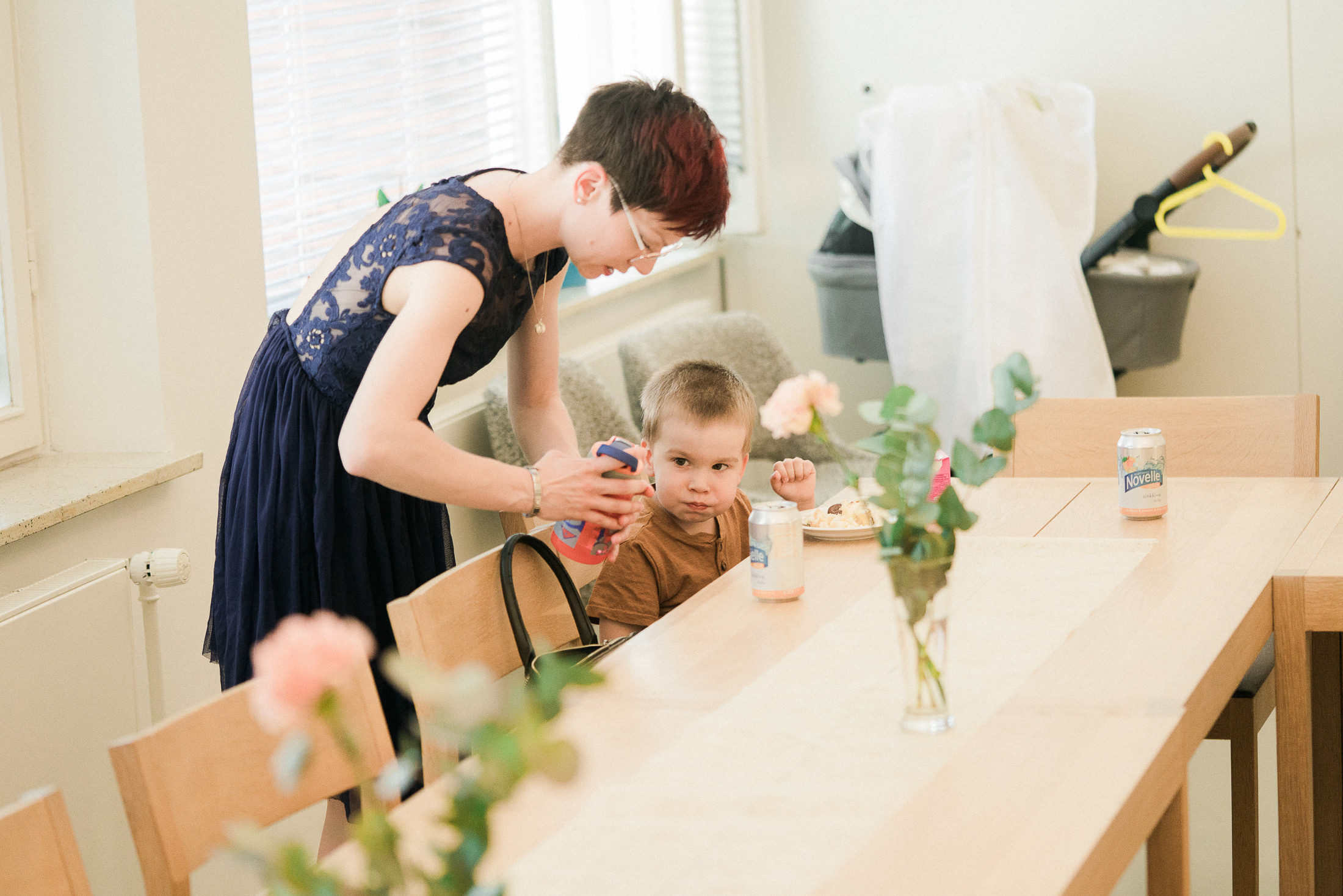 Ristiäisten kuvaus Helsingin Pitäjämäen kirkossa