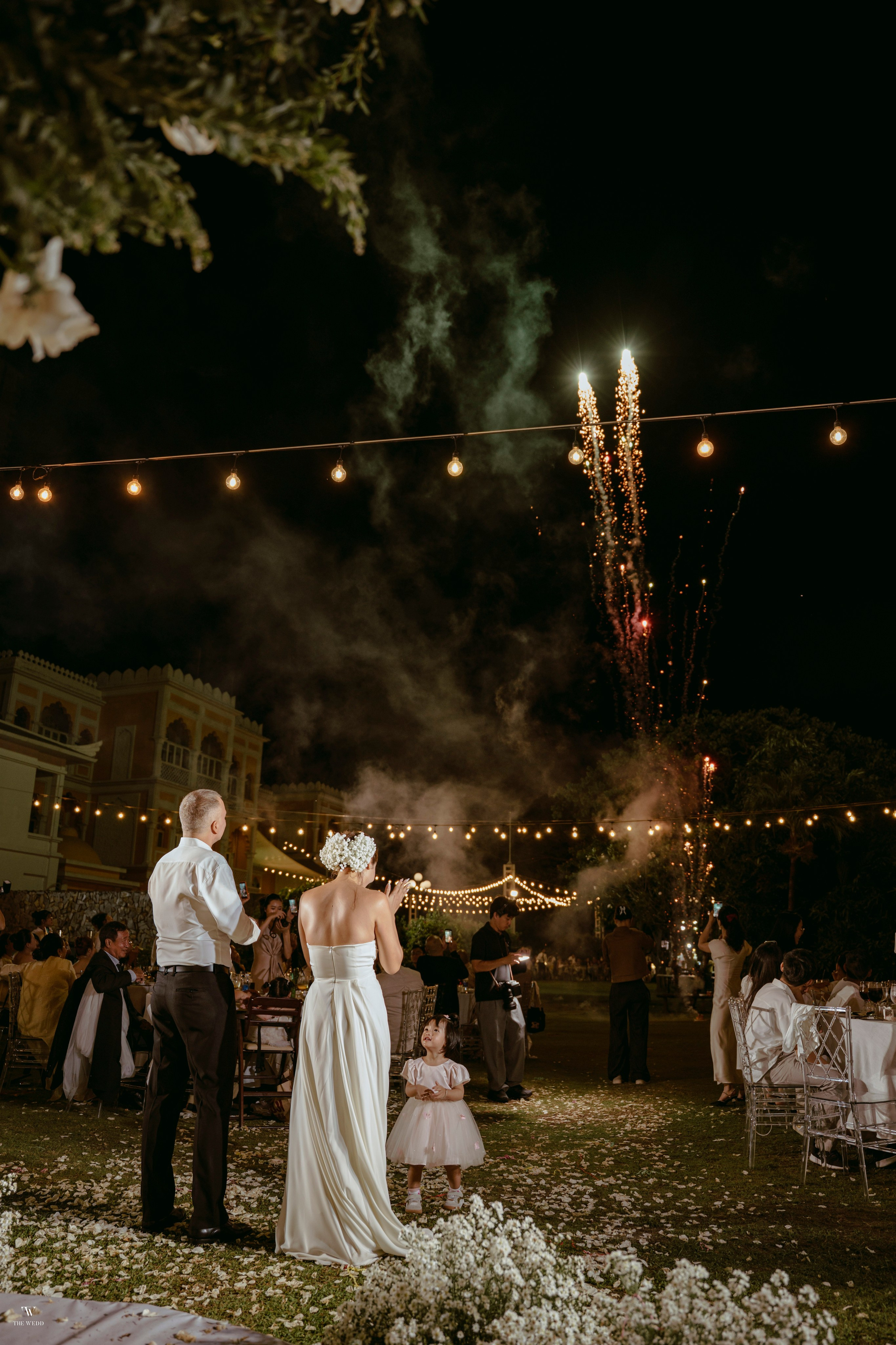 ALEX & NICOLE. WEDDING PHOTOGRAPHER IN VIETNAM