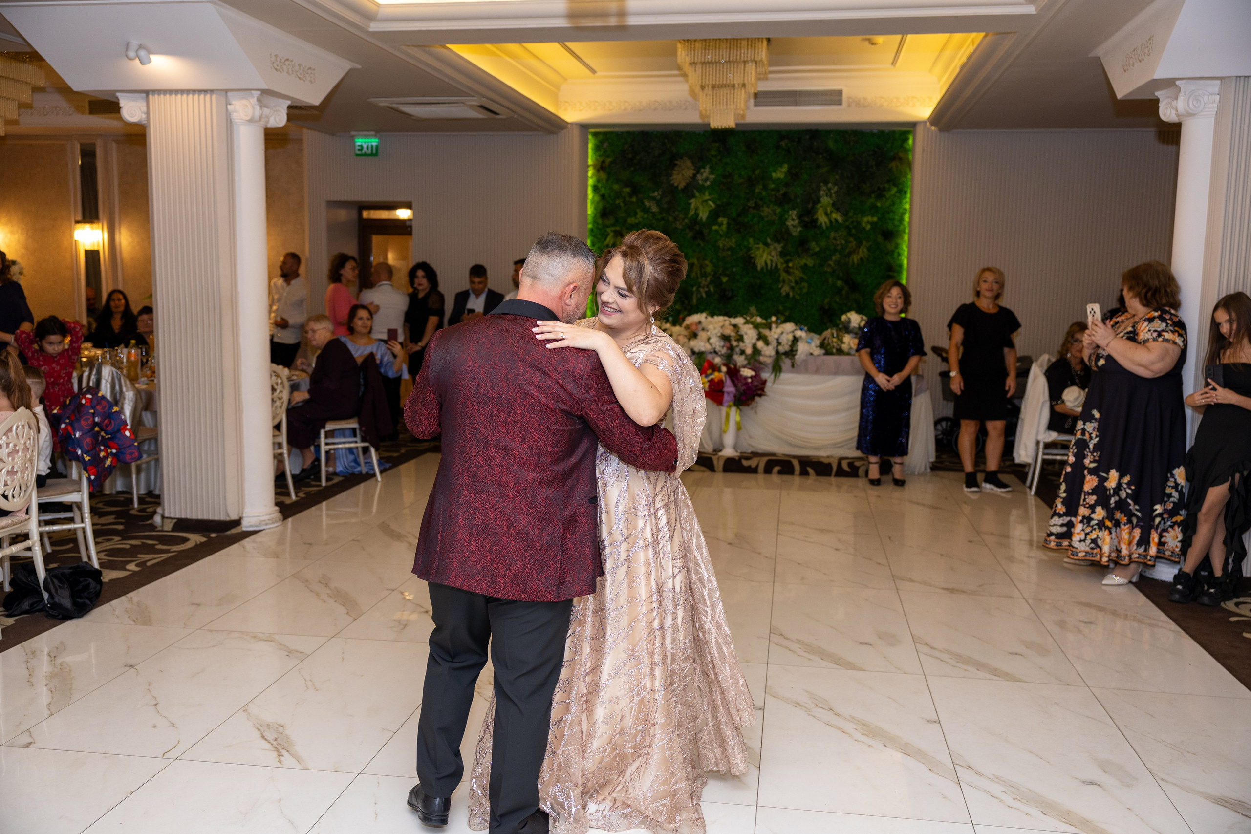 Andrei Sebastian. Moments By Gub