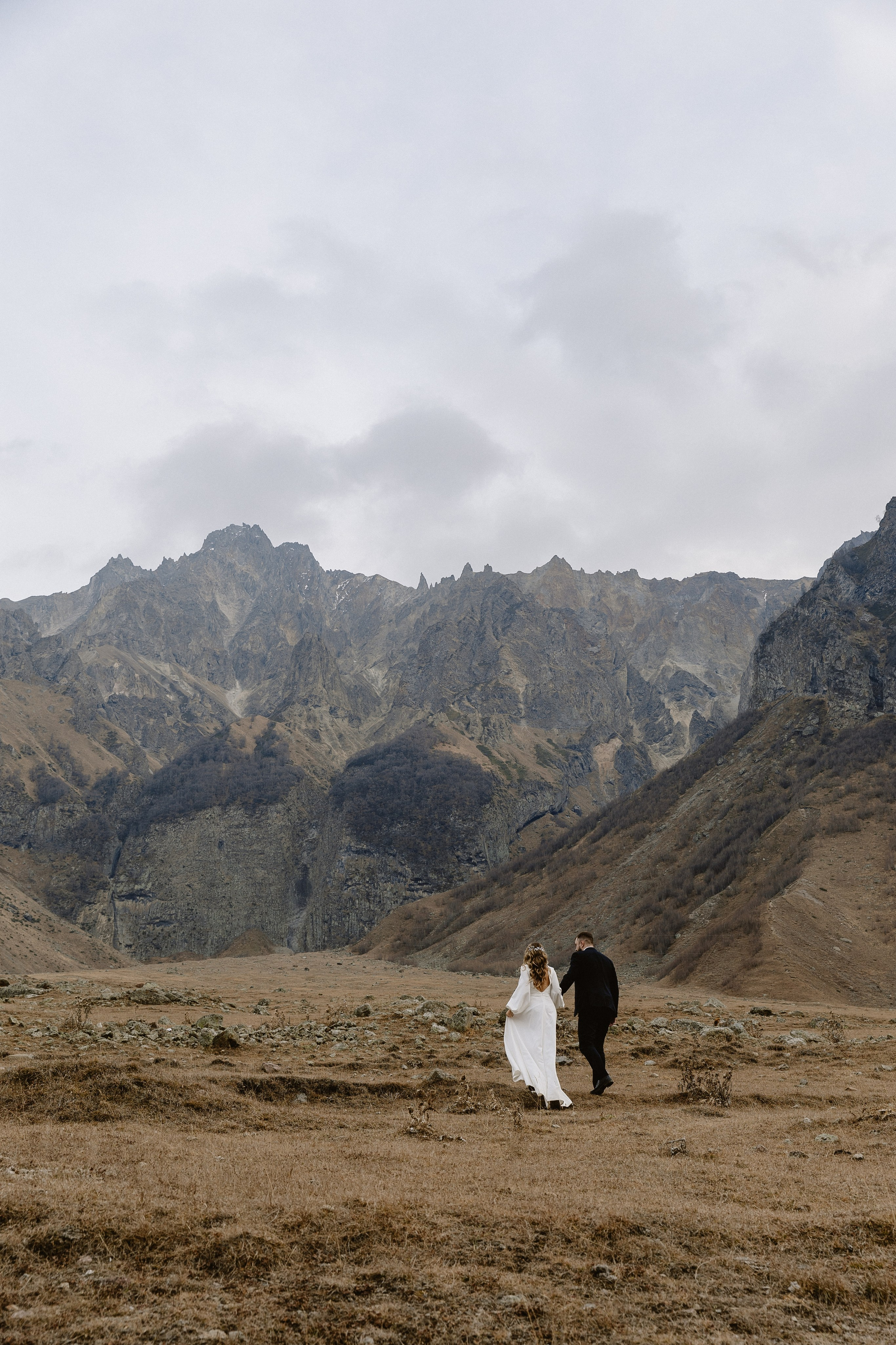 Kazbegi (3,5 hours from Tbilisi)/Казбеги (3,5 часа от Тбилиси). Photographer Anna Nazarenko
