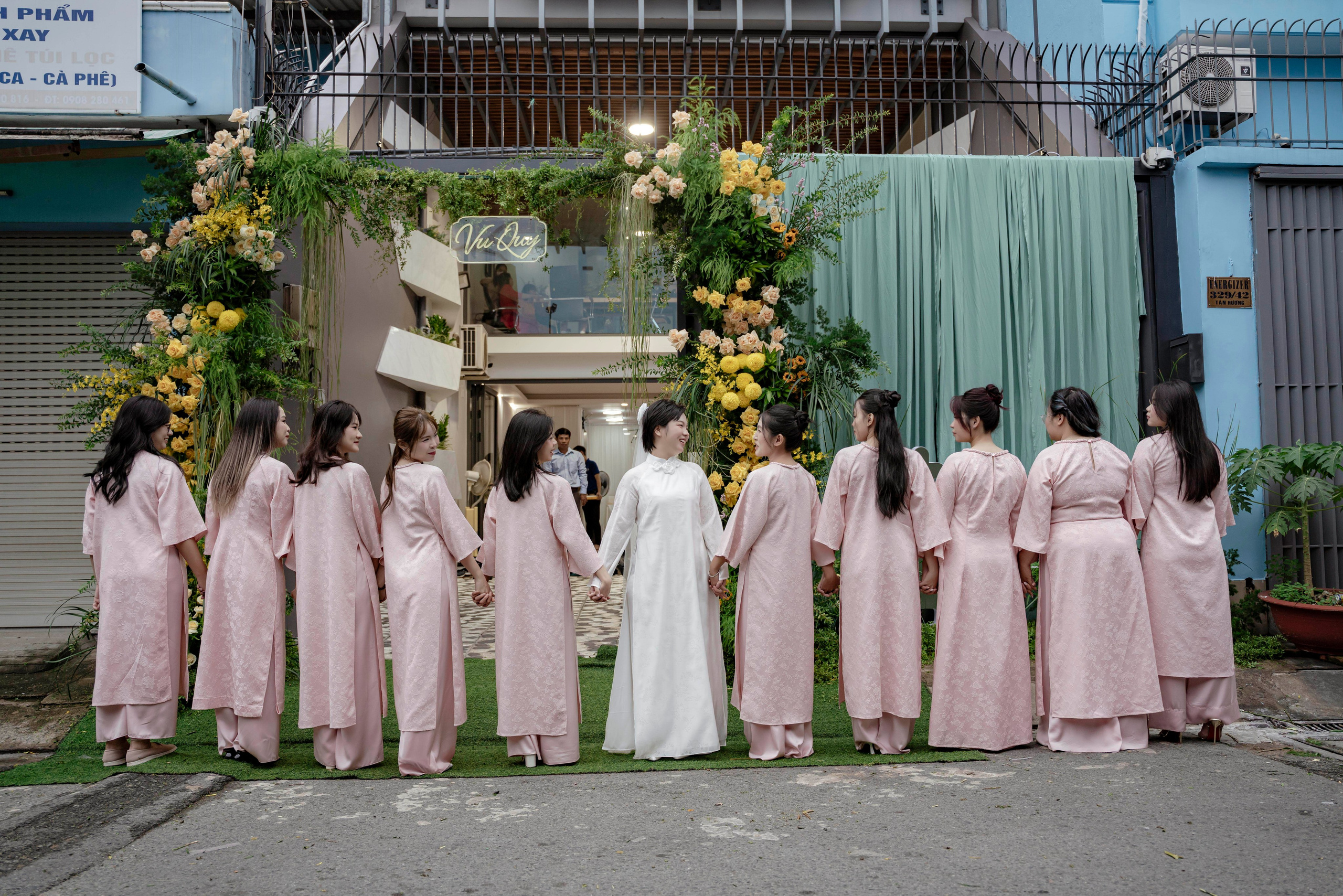 JOE & MIA. WEDDING PHOTOGRAPHER IN VIETNAM