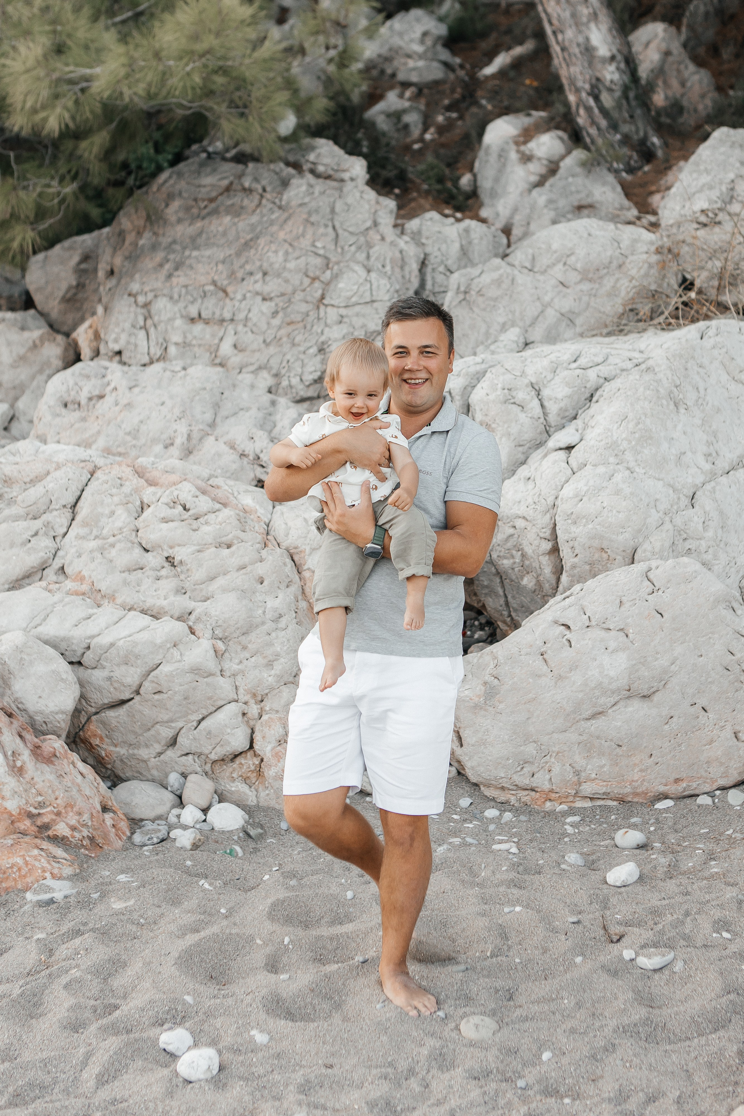 Пляж со скалами. Фотограф в Анталии, Кемере и Белеке